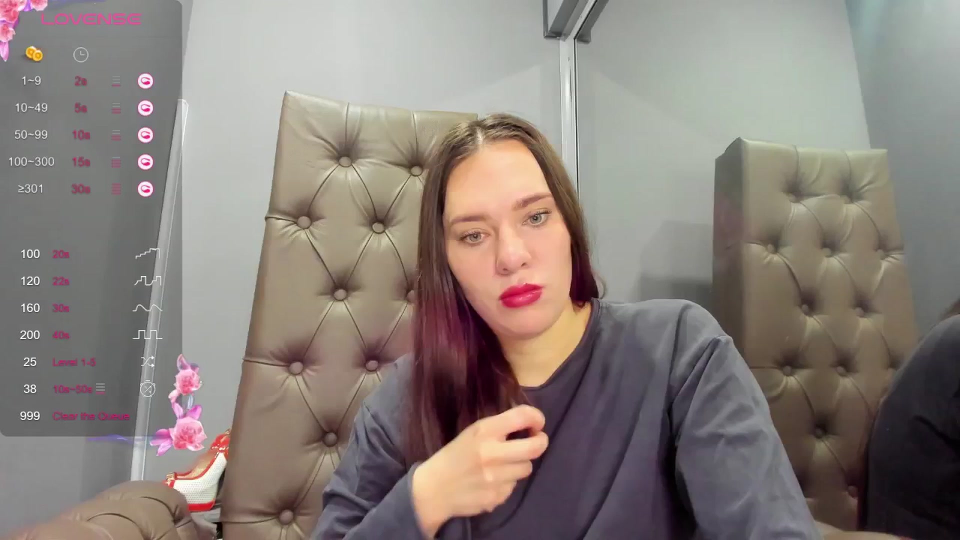 Gallery image thumbnail from Nicole_Kramm's myfreecams stream on, 12/30/2024, 08:03 image 1 of 20