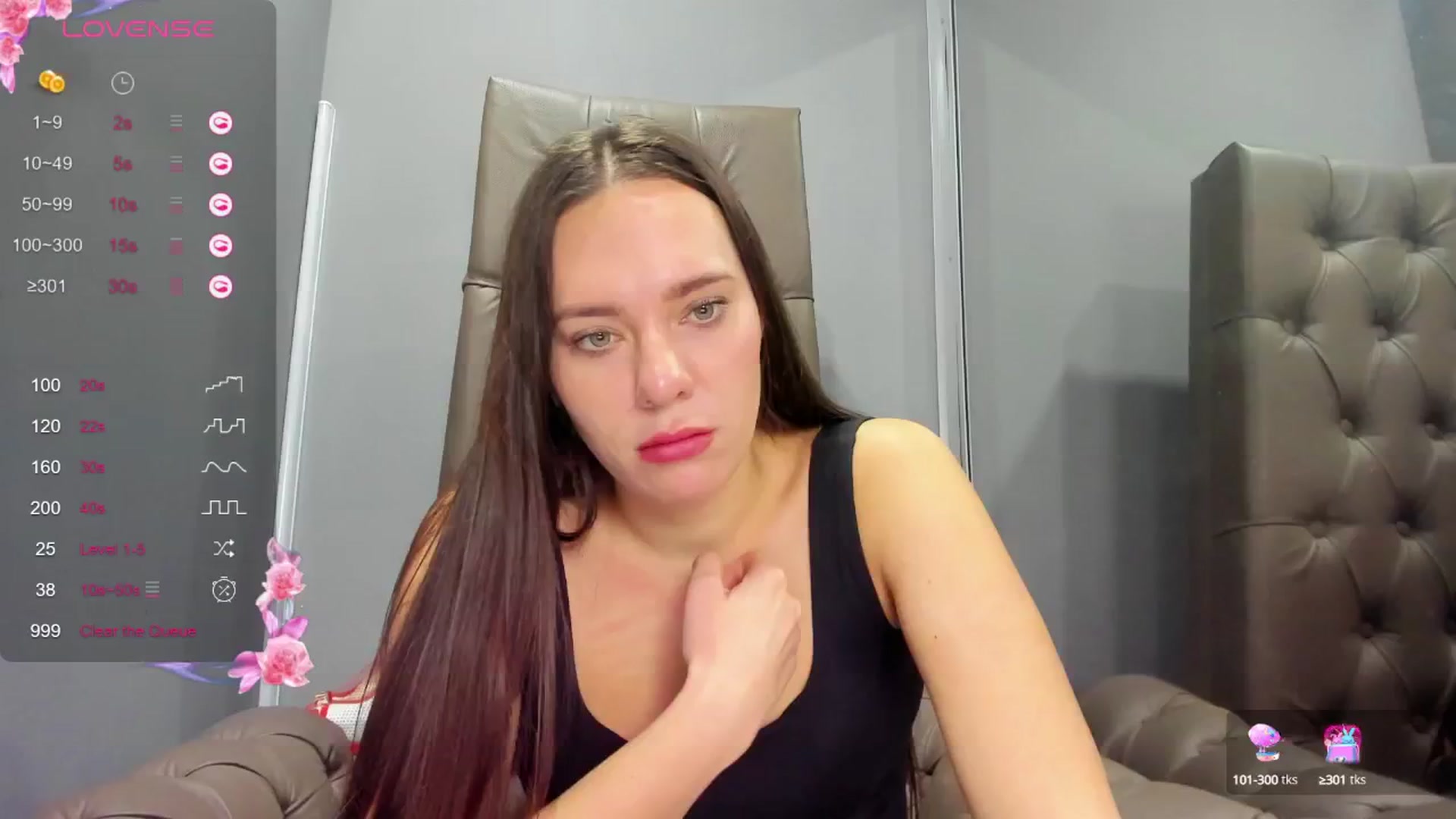 Gallery image thumbnail from Nicole_Kramm's myfreecams stream on, 12/30/2024, 10:31 image 9 of 20