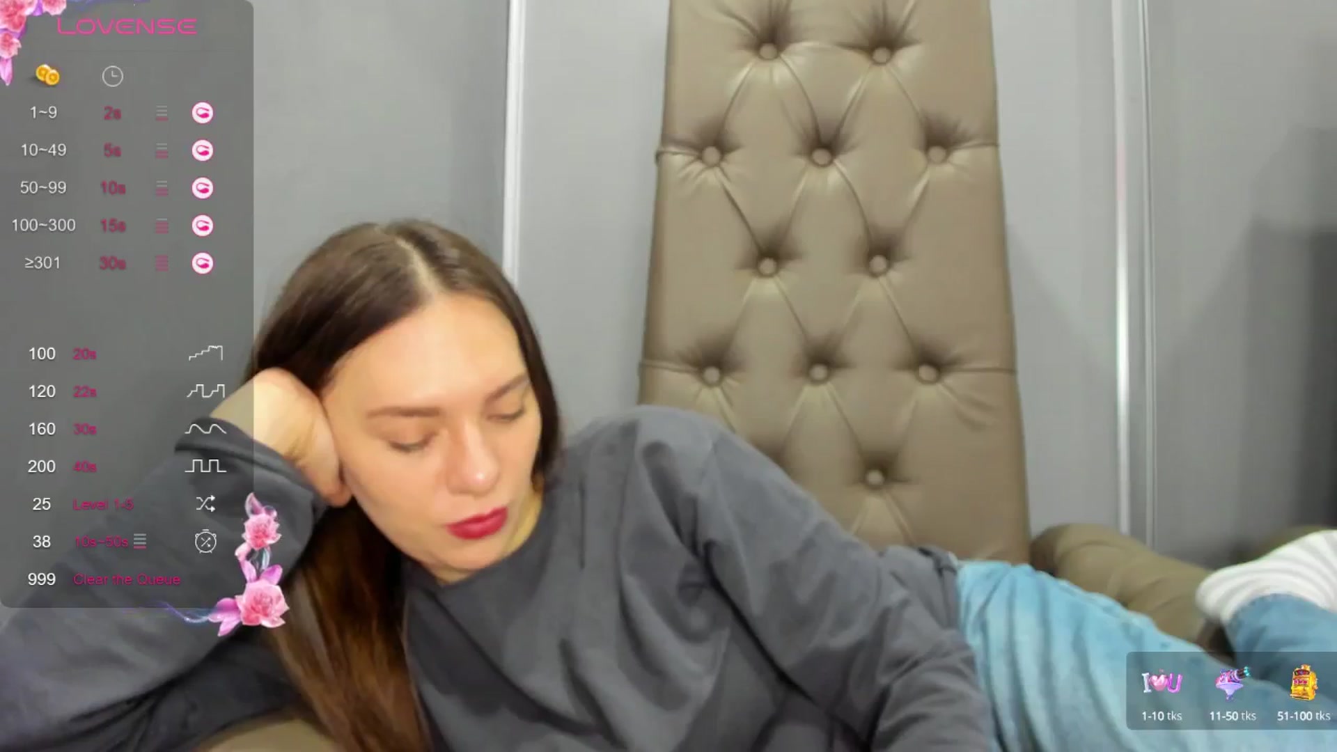 Gallery image thumbnail from Nicole_Kramm's myfreecams stream on, 01/12/2025, 09:52 image 15 of 20