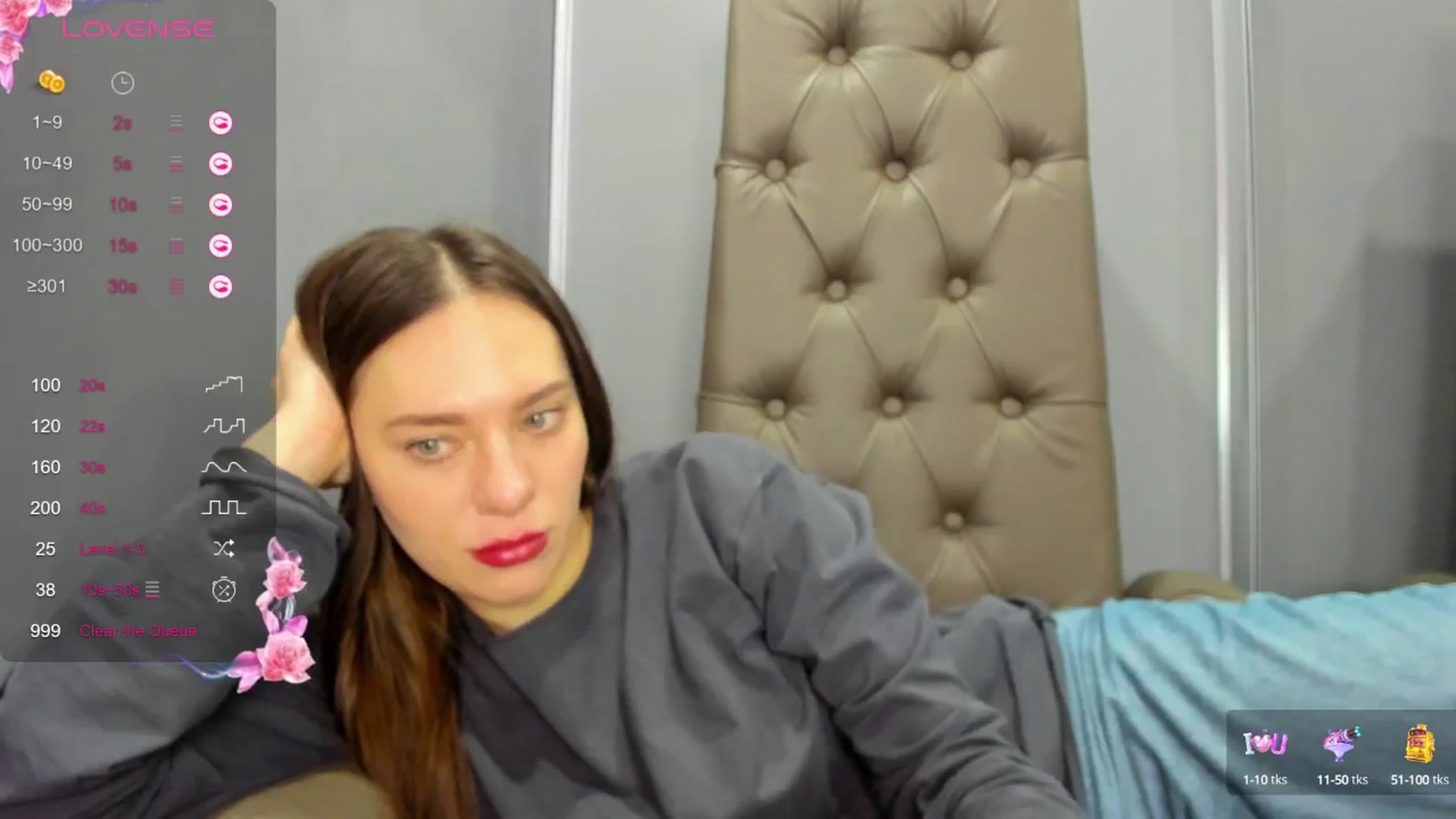 Gallery image thumbnail from Nicole_Kramm's myfreecams stream on, 01/12/2025, 09:52 image 4 of 20
