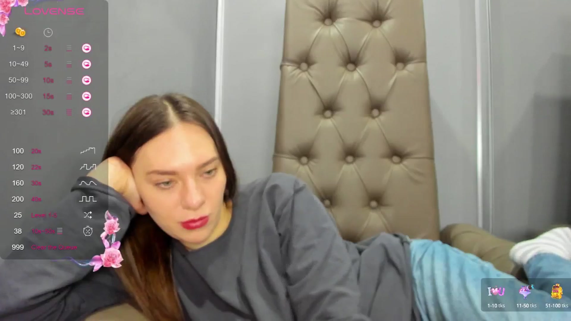 Gallery image thumbnail from Nicole_Kramm's myfreecams stream on, 01/12/2025, 09:52 image 12 of 20