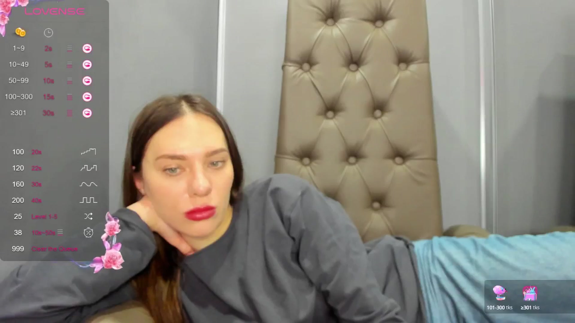 Gallery image thumbnail from Nicole_Kramm's myfreecams stream on, 01/12/2025, 09:52 image 6 of 20