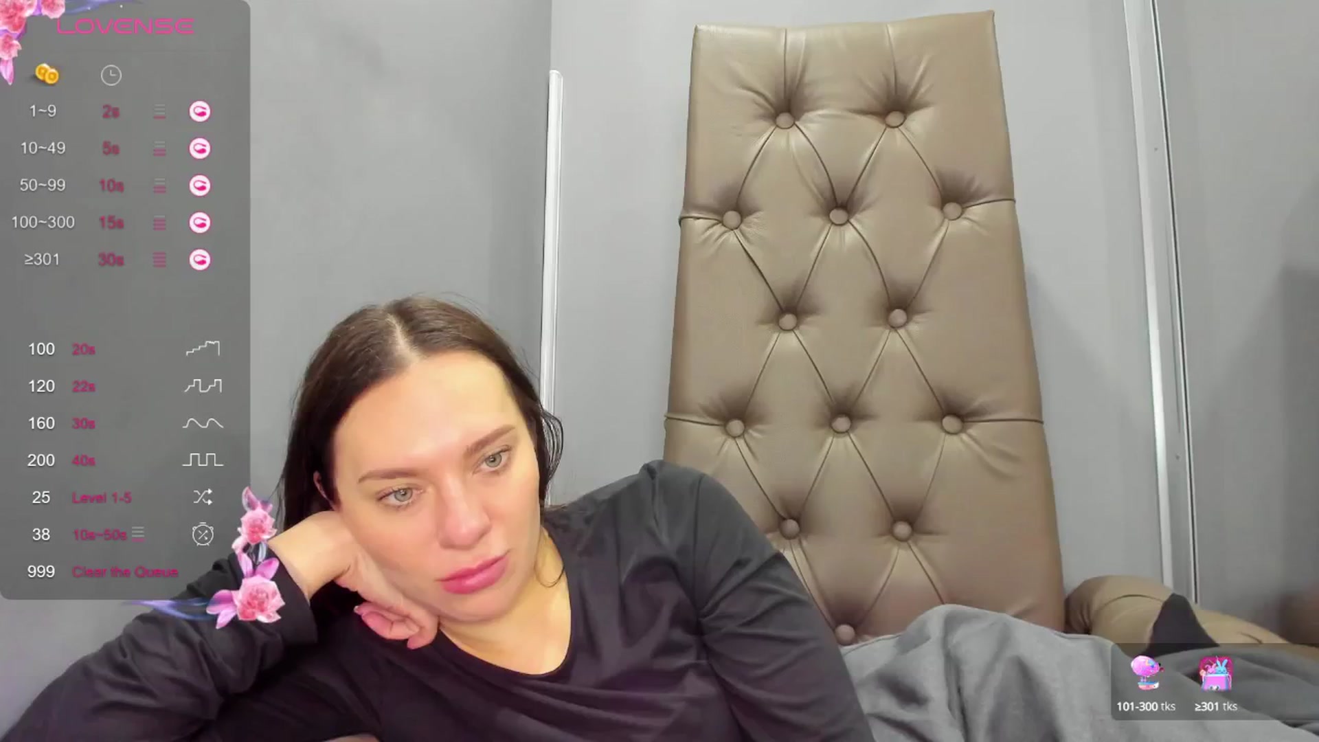 Gallery image thumbnail from Nicole_Kramm's myfreecams stream on, 01/13/2025, 11:33 image 11 of 20