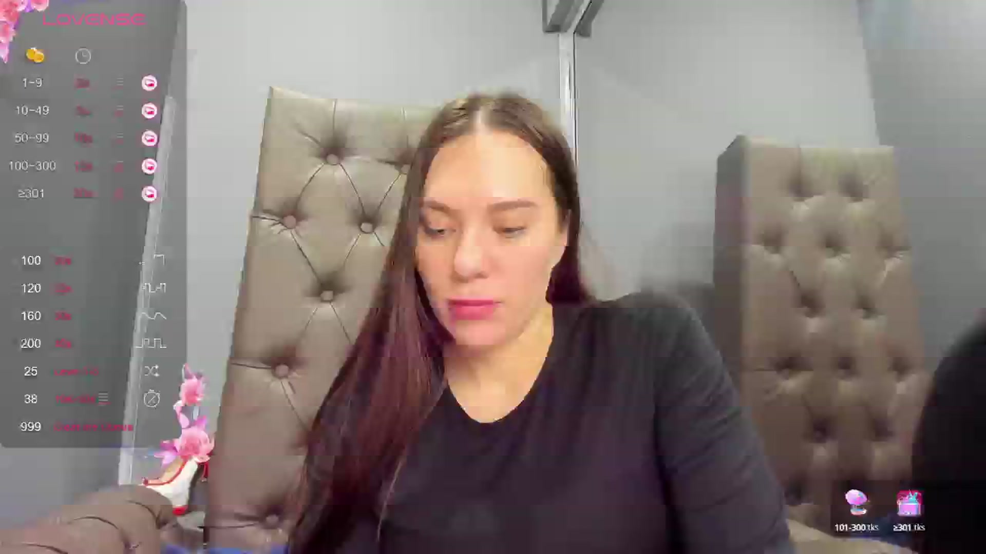 Gallery image thumbnail from Nicole_Kramm's myfreecams stream on, 01/13/2025, 13:37 image 18 of 20