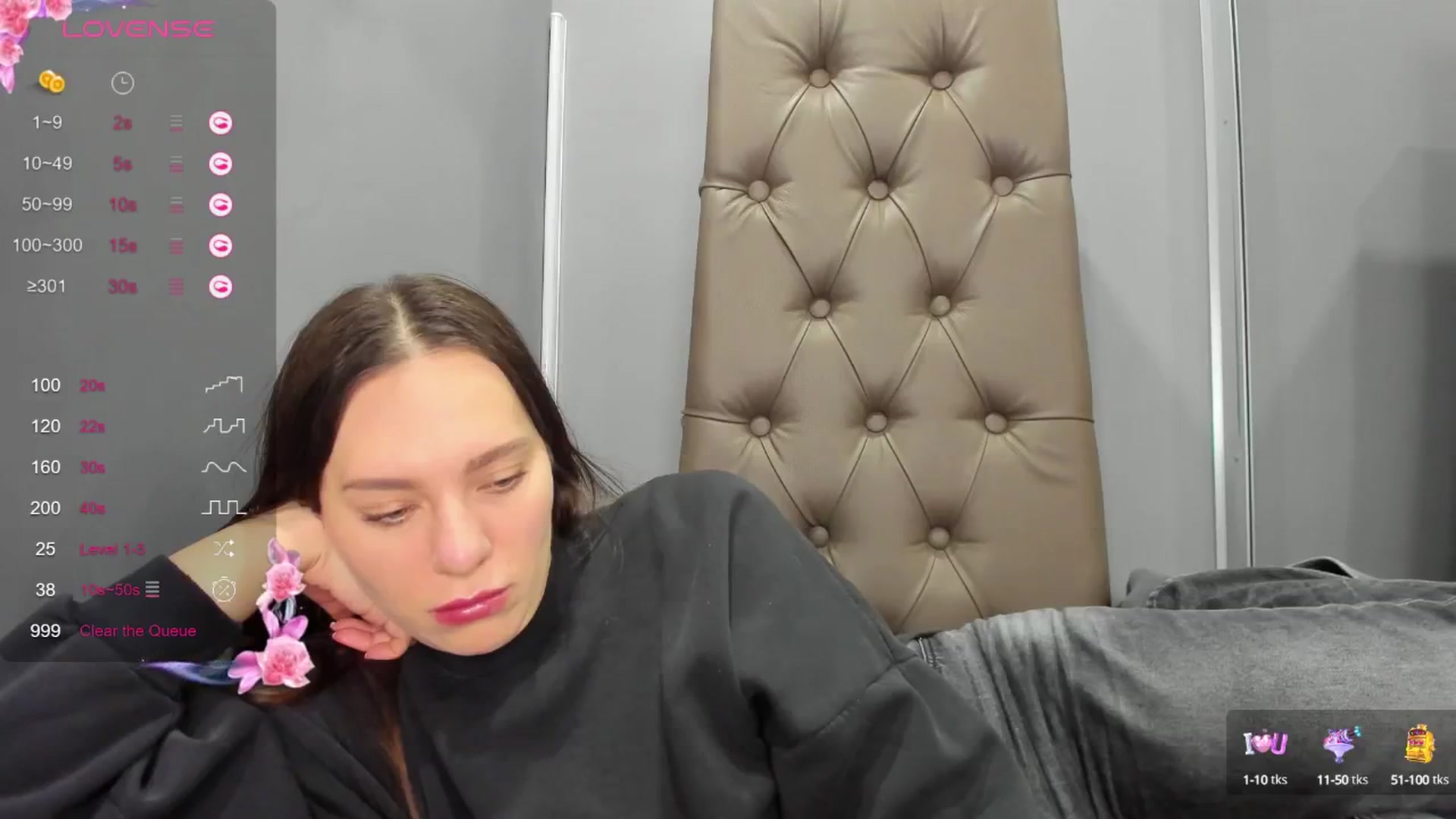 Gallery image thumbnail from Nicole_Kramm's myfreecams stream on, 01/14/2025, 13:12 image 2 of 20