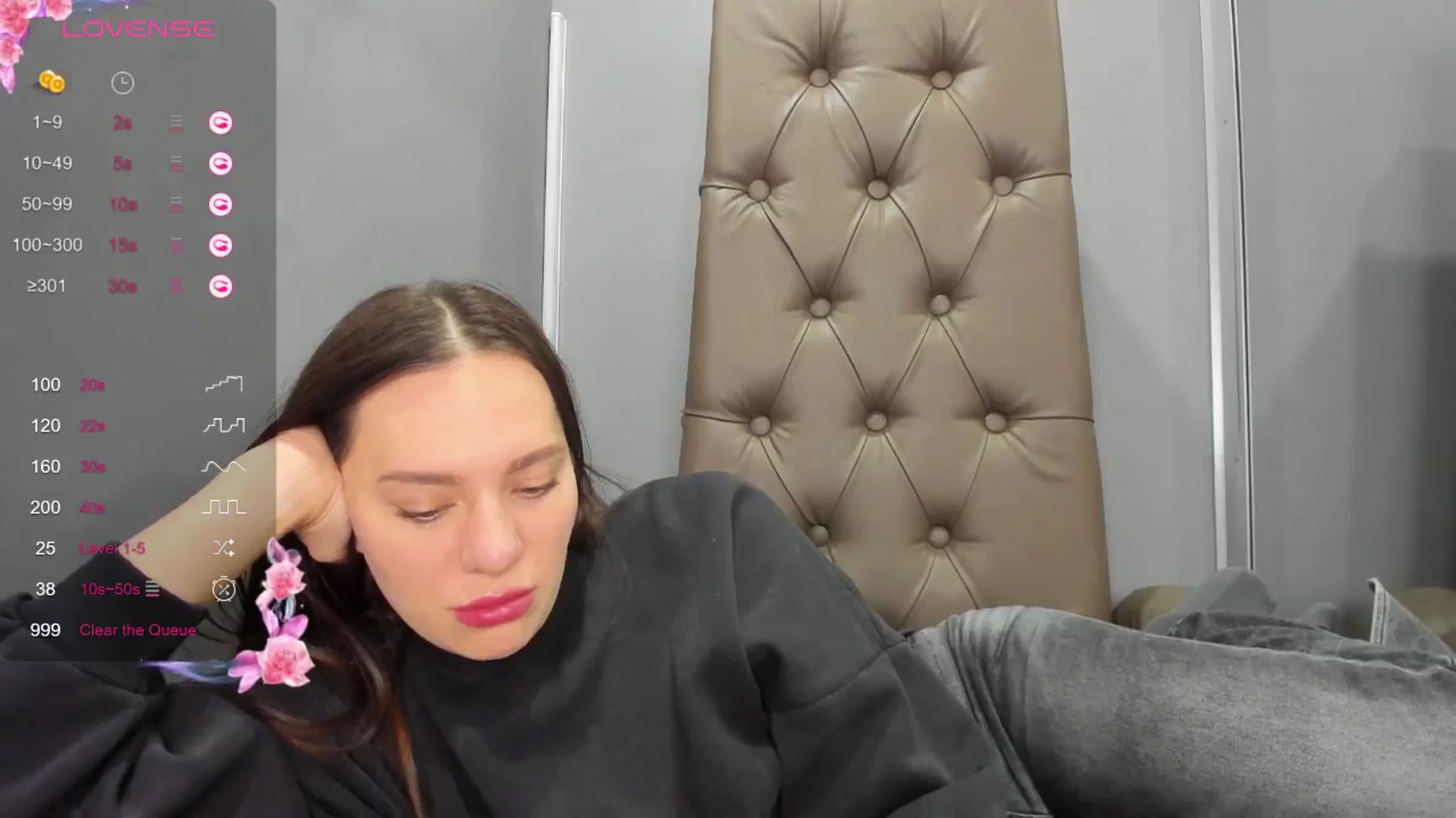 Gallery image thumbnail from Nicole_Kramm's myfreecams stream on, 01/14/2025, 13:12 image 13 of 20