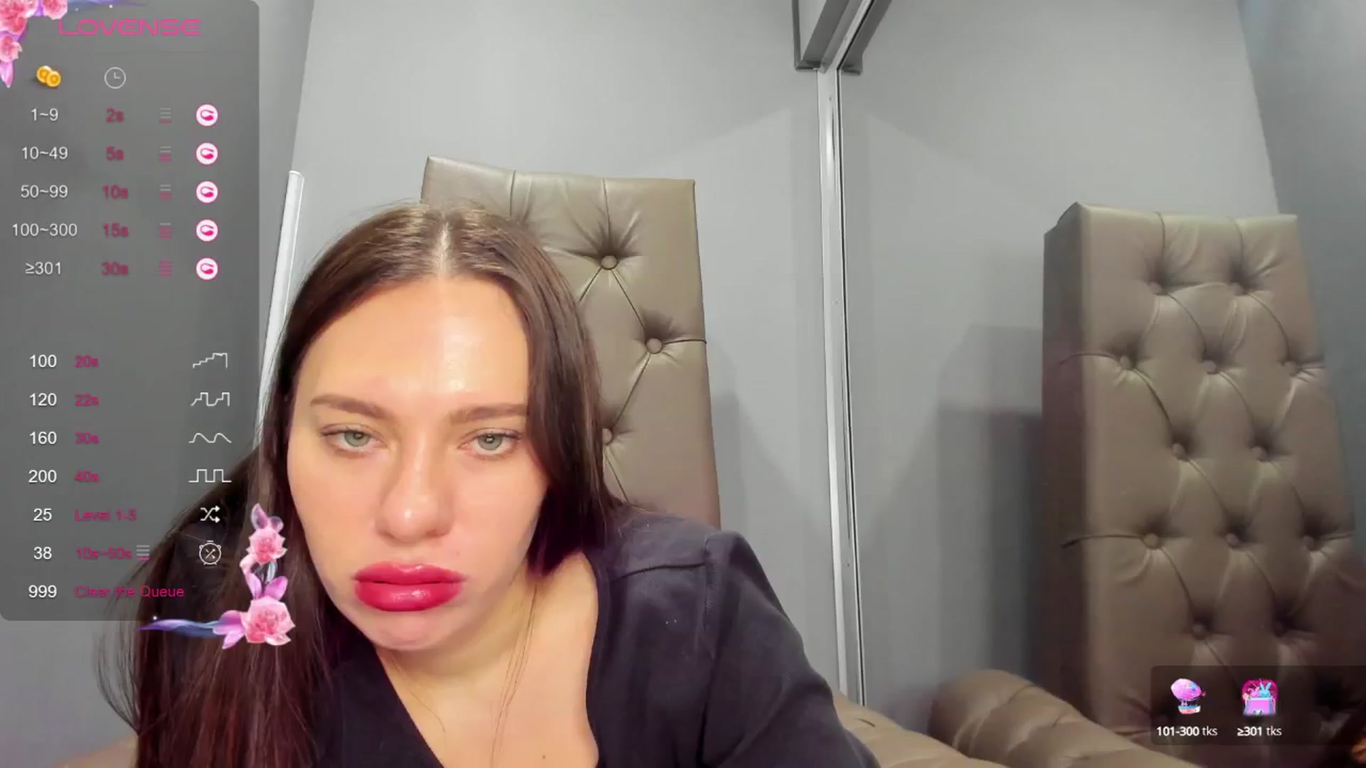 Gallery image thumbnail from Nicole_Kramm's myfreecams stream on, 01/19/2025, 14:30 image 19 of 20