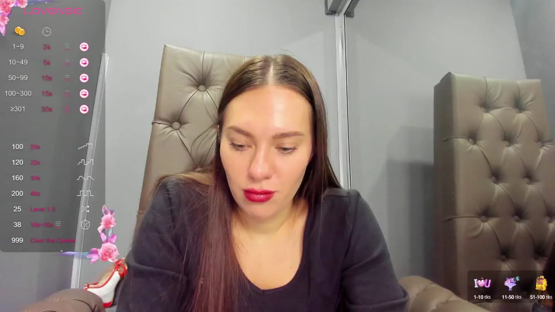 Gallery image thumbnail from Nicole_Kramm's myfreecams stream on, 01/19/2025, 14:30 image 14 of 20