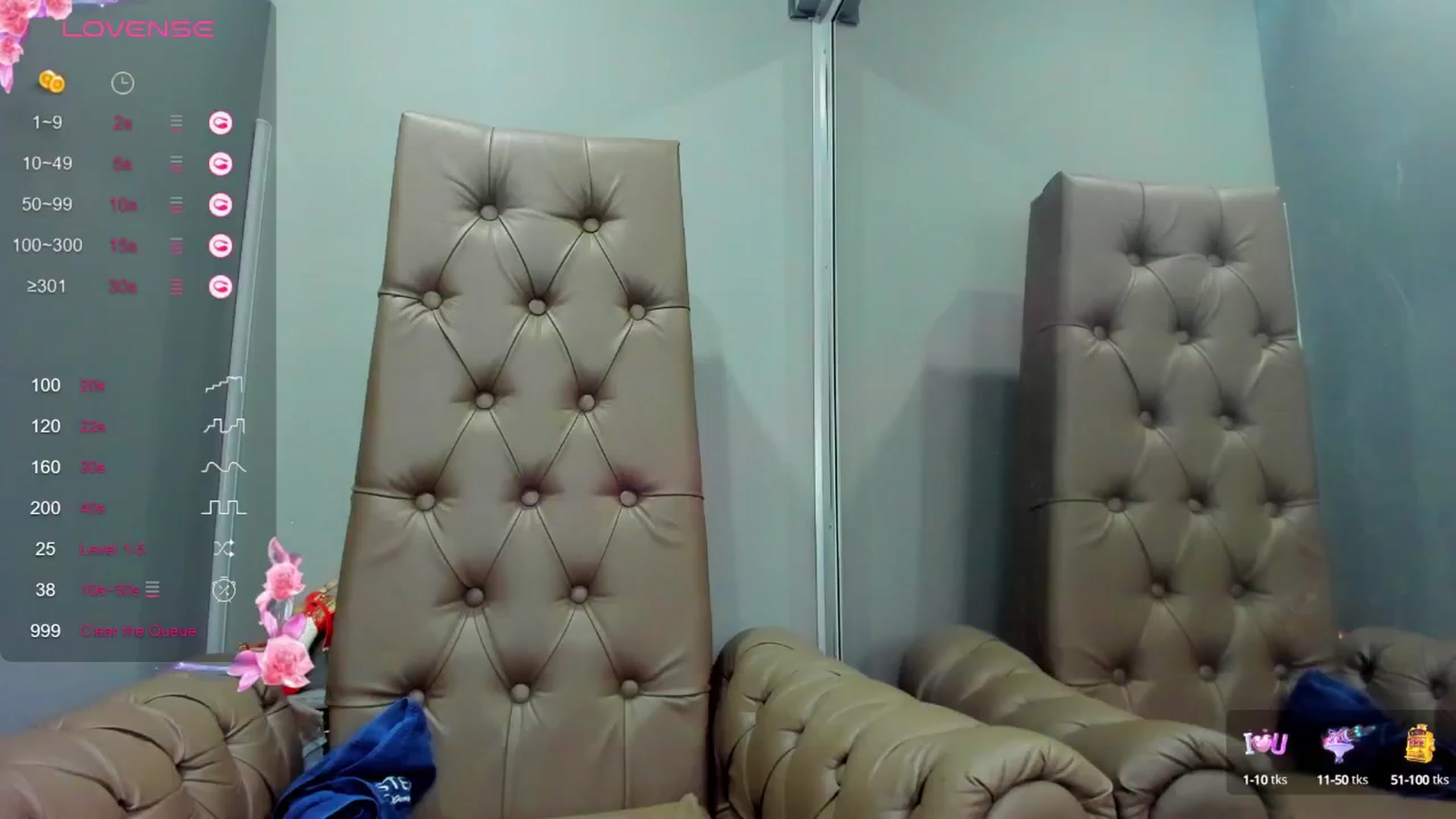 Gallery image thumbnail from Nicole_Kramm's myfreecams stream on, 01/20/2025, 10:50 image 10 of 20