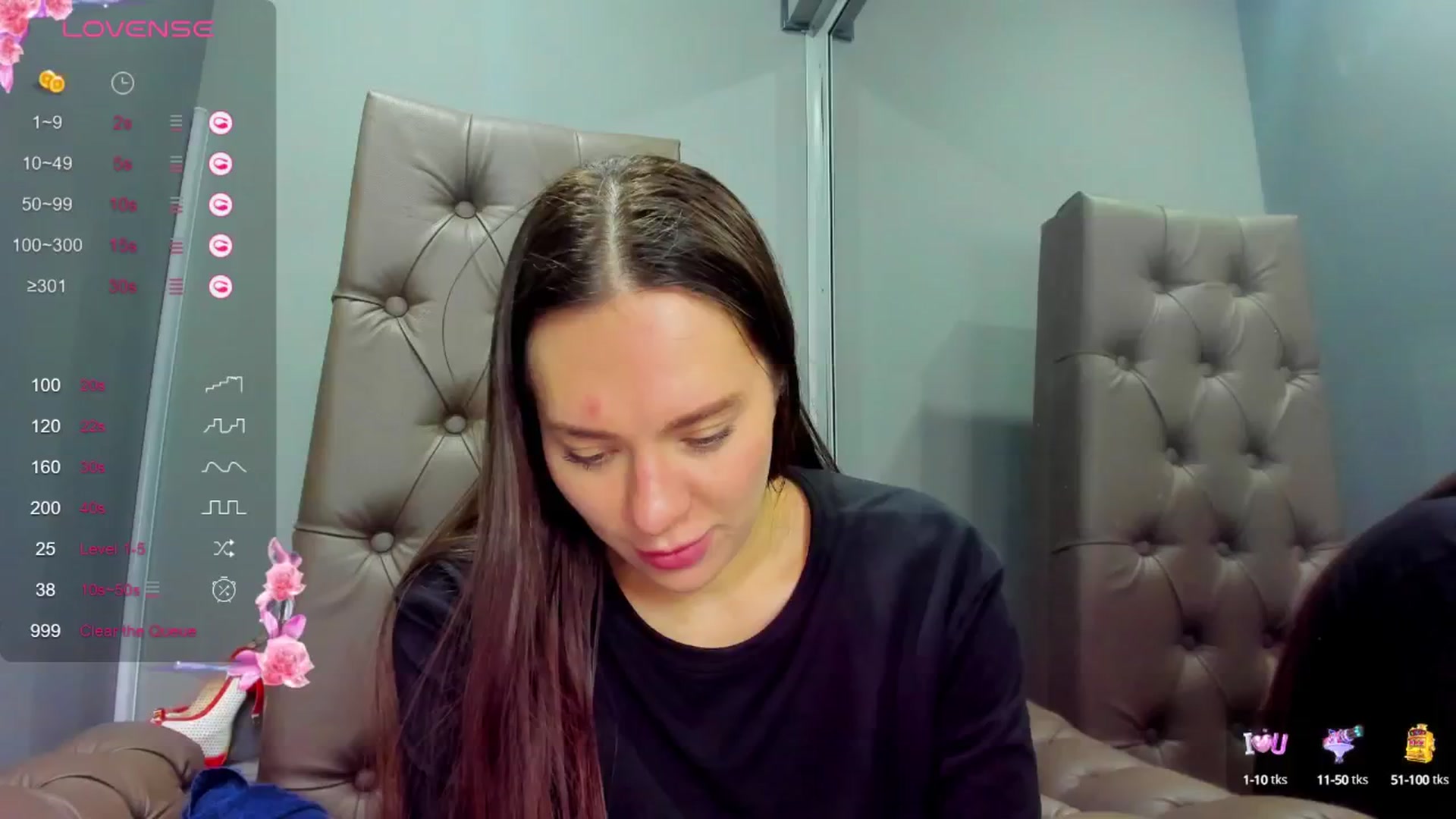 Gallery image thumbnail from Nicole_Kramm's myfreecams stream on, 01/20/2025, 11:59 image 16 of 20