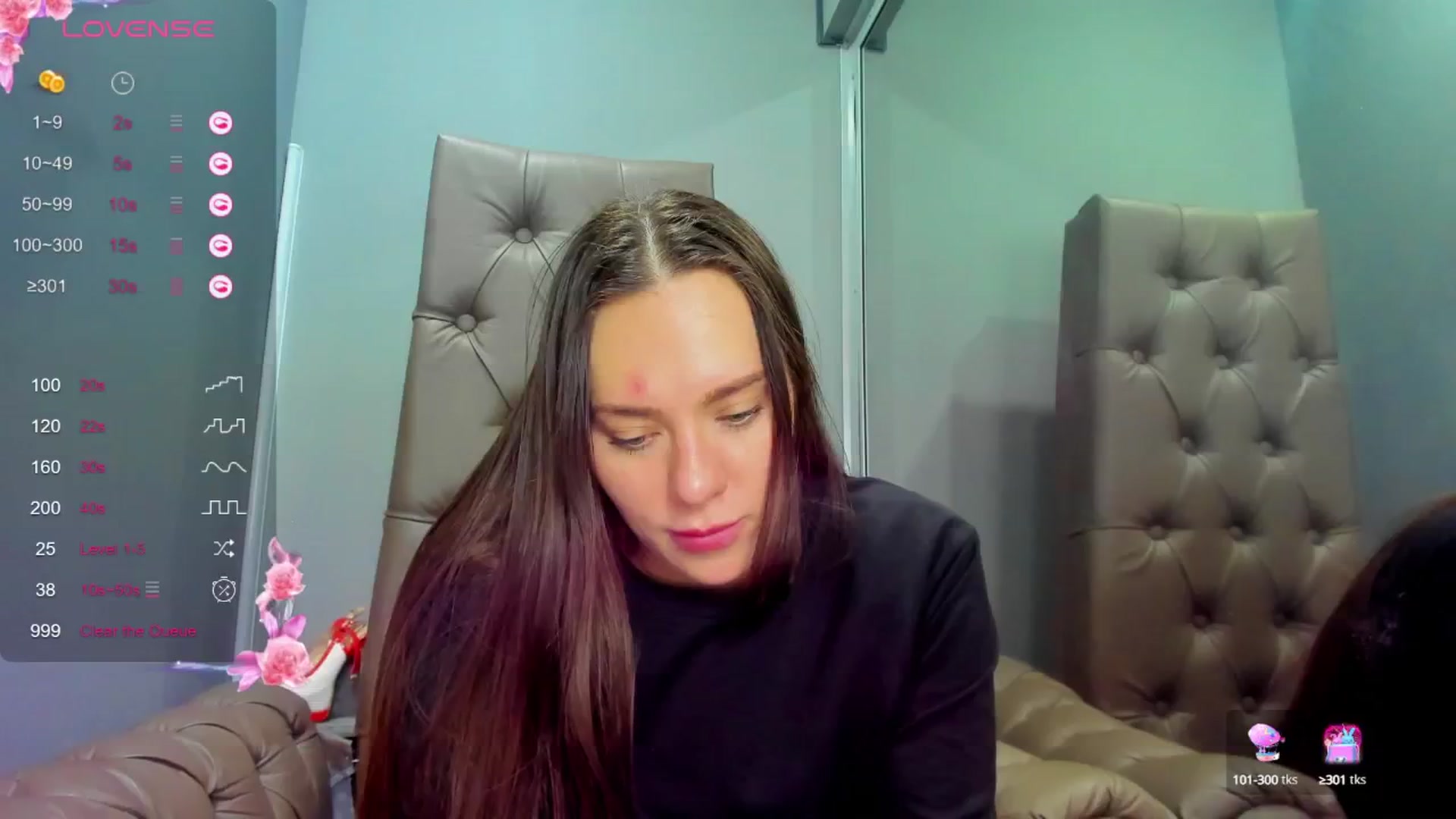 Gallery image thumbnail from Nicole_Kramm's myfreecams stream on, 01/20/2025, 11:59 image 1 of 20