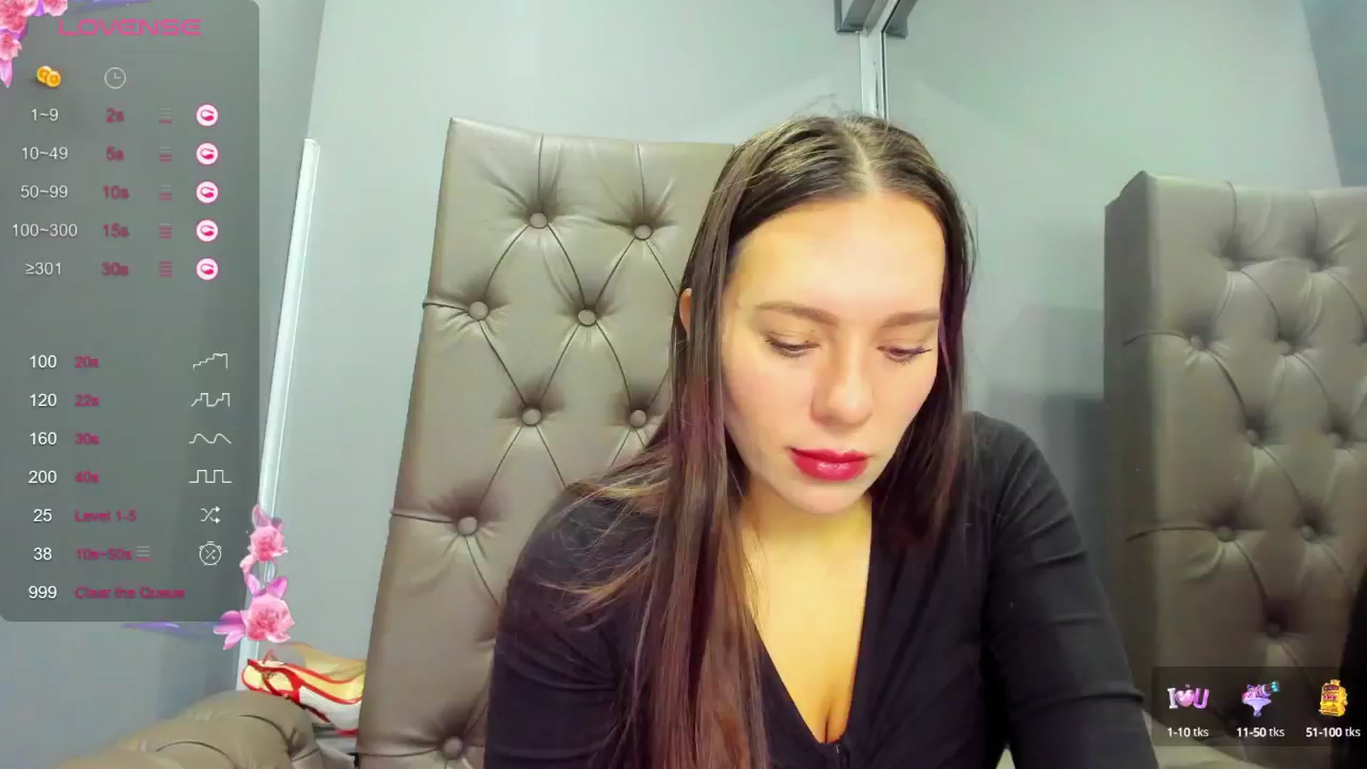 Gallery image thumbnail from Nicole_Kramm's myfreecams stream on, 01/25/2025, 09:18 image 3 of 20