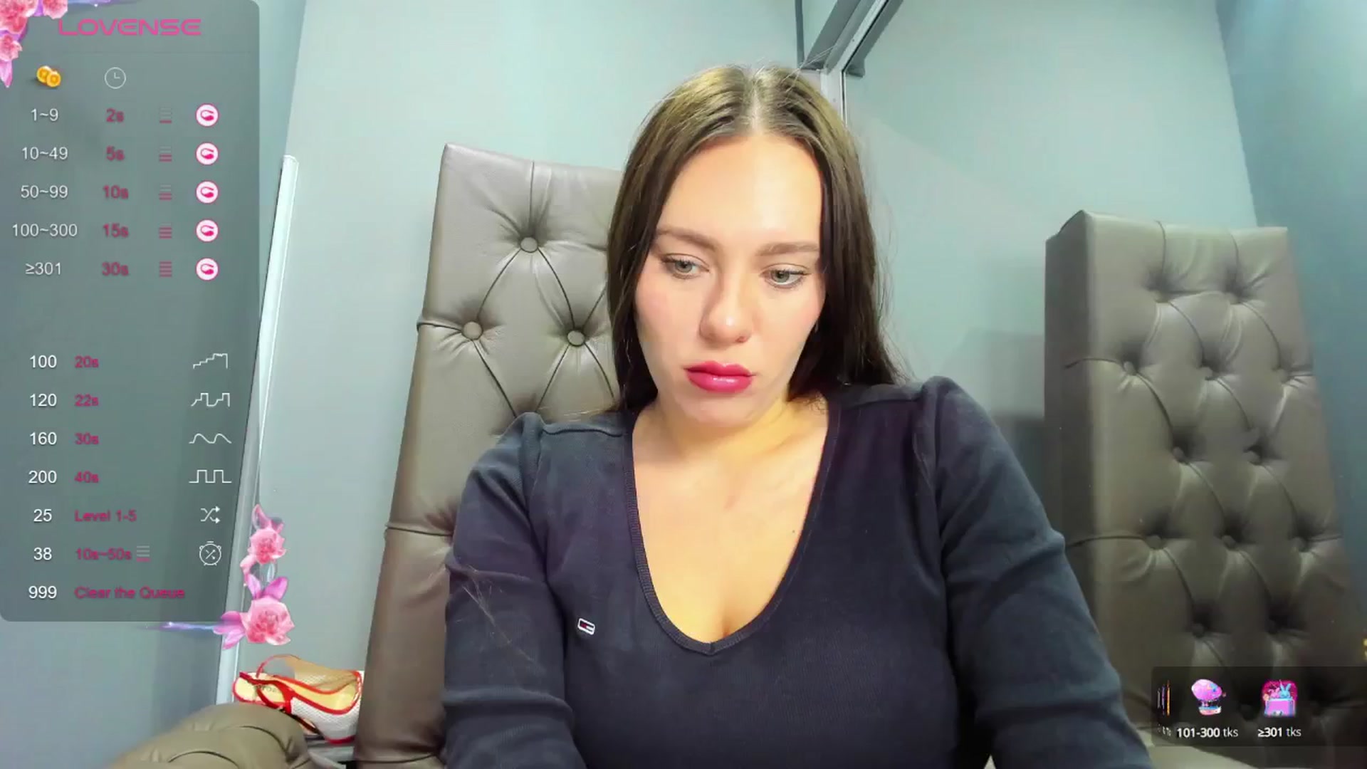 Gallery image thumbnail from Nicole_Kramm's myfreecams stream on, 01/26/2025, 07:42 image 12 of 20