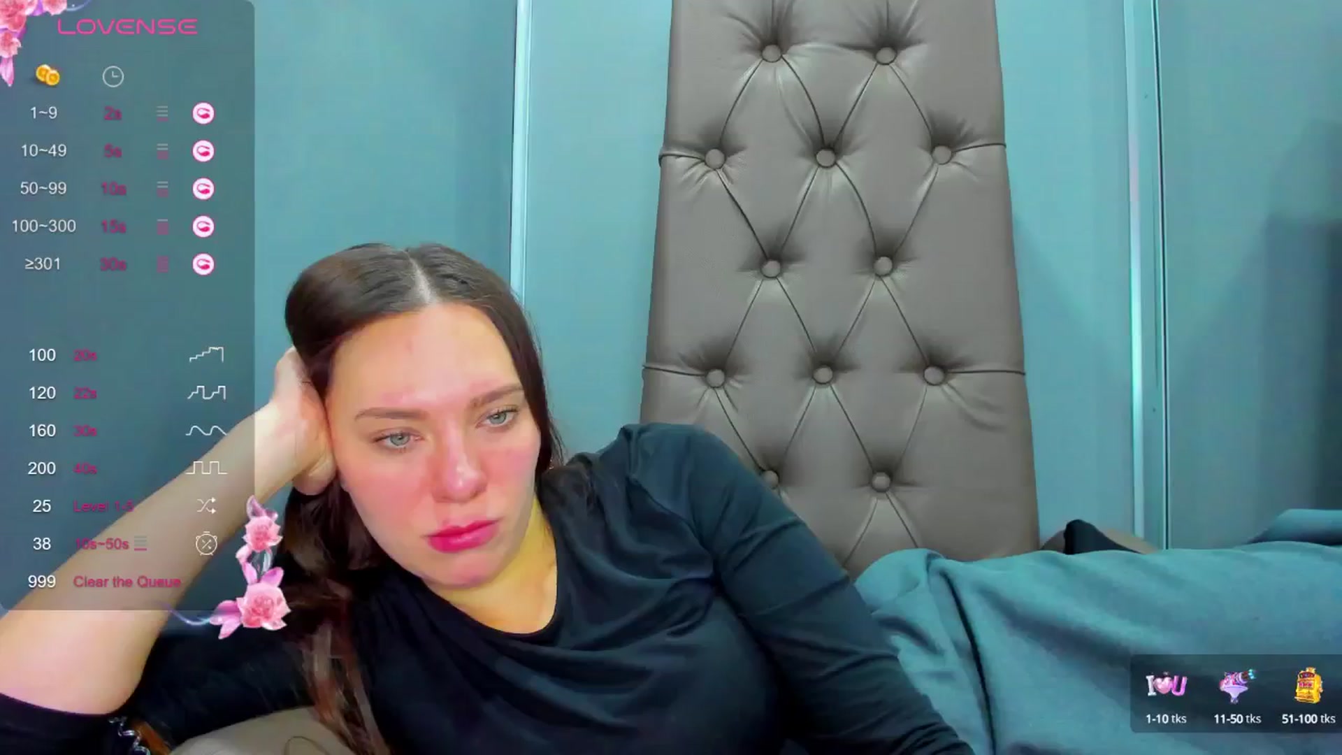 Gallery image thumbnail from Nicole_Kramm's myfreecams stream on, 01/28/2025, 11:37 image 3 of 20