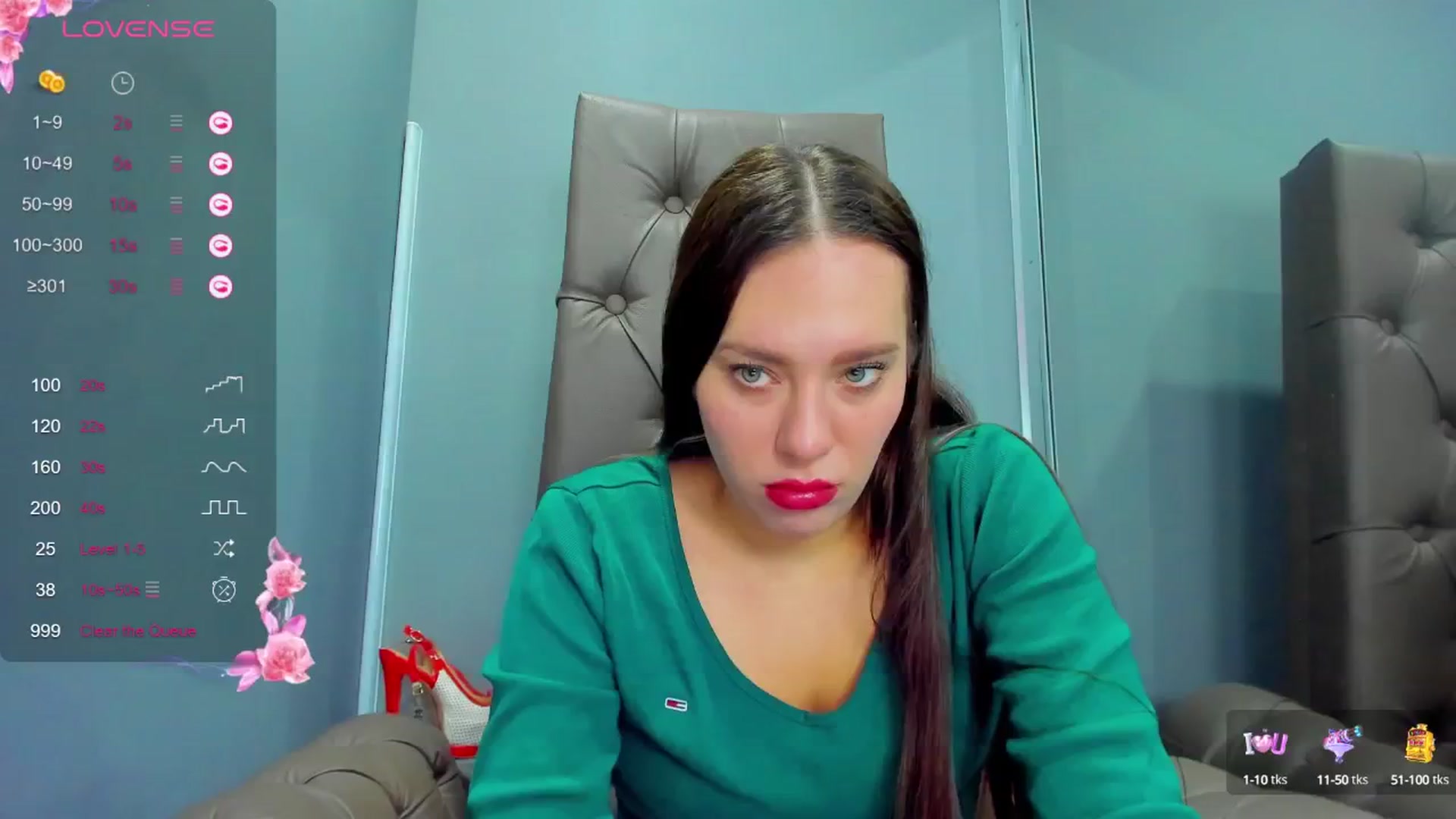 Gallery image thumbnail from Nicole_Kramm's myfreecams stream on, 01/29/2025, 09:30 image 13 of 20
