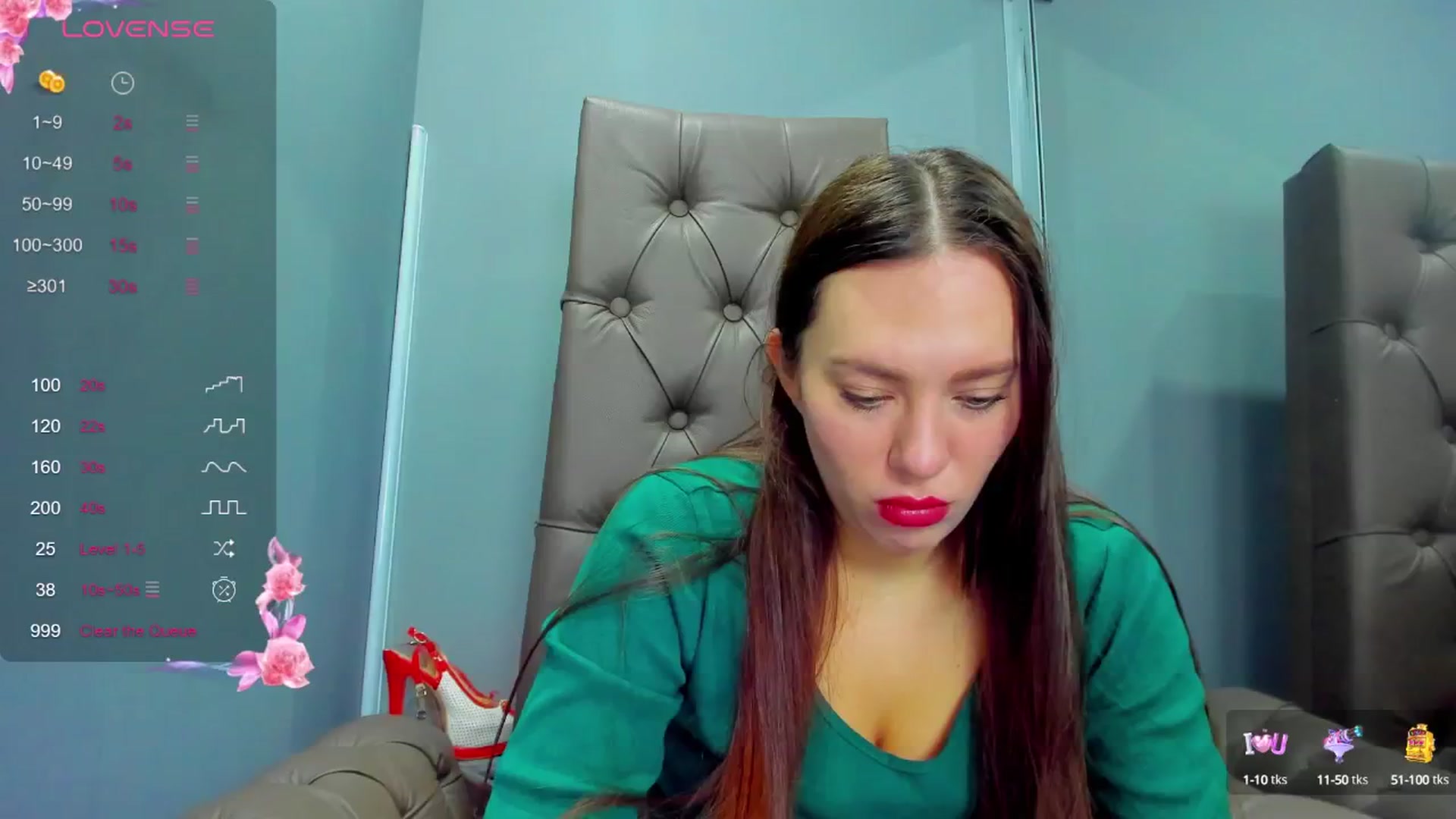 Gallery image thumbnail from Nicole_Kramm's myfreecams stream on, 01/29/2025, 09:30 image 16 of 20