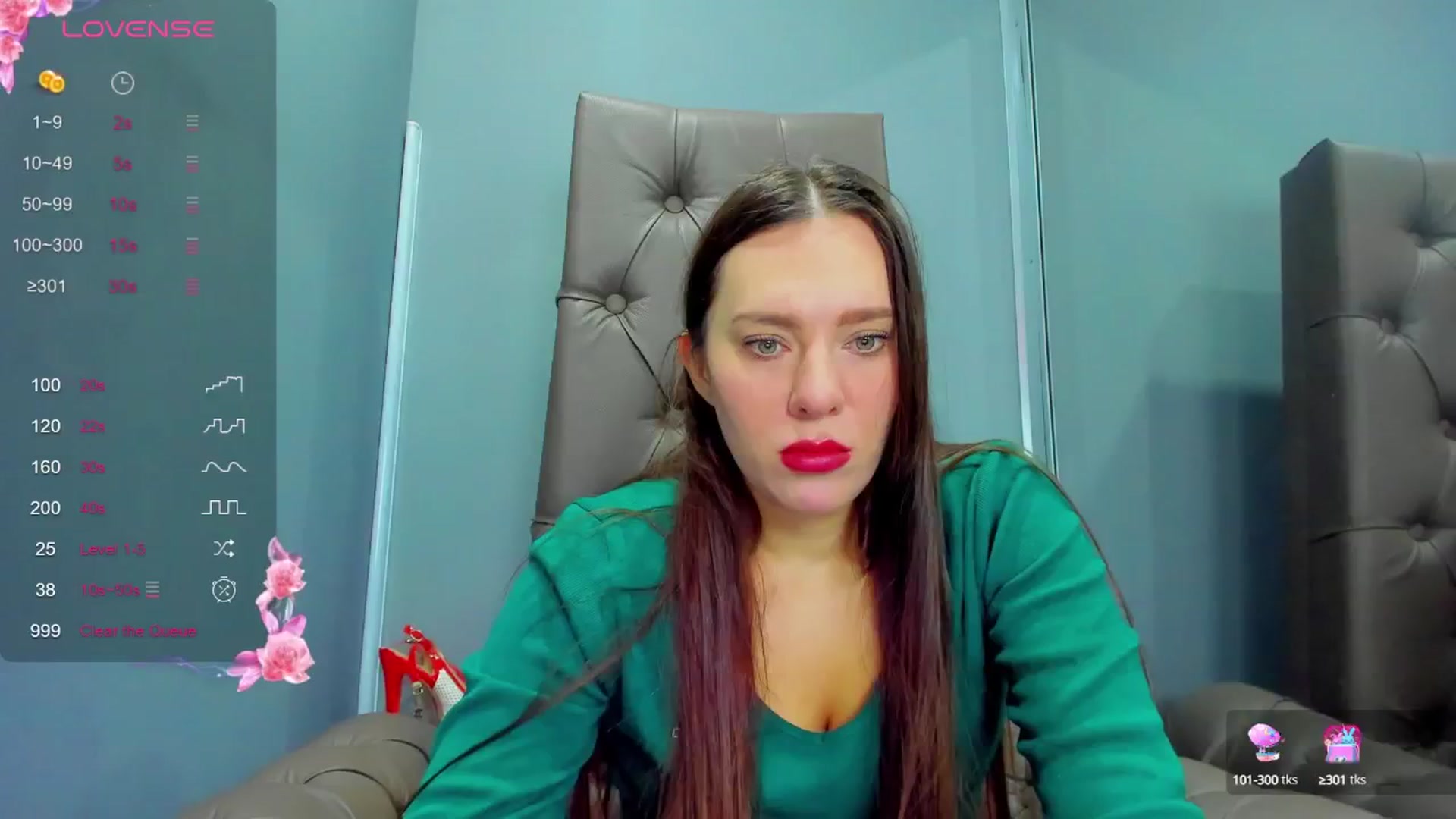 Gallery image thumbnail from Nicole_Kramm's myfreecams stream on, 01/29/2025, 09:30 image 17 of 20