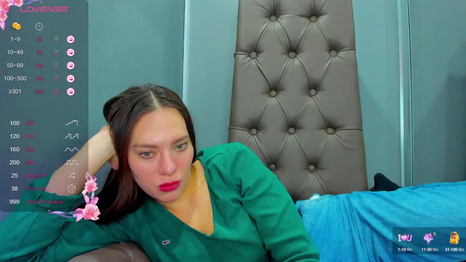 Gallery image thumbnail from Nicole_Kramm's myfreecams stream on, 01/29/2025, 13:39 image 11 of 20