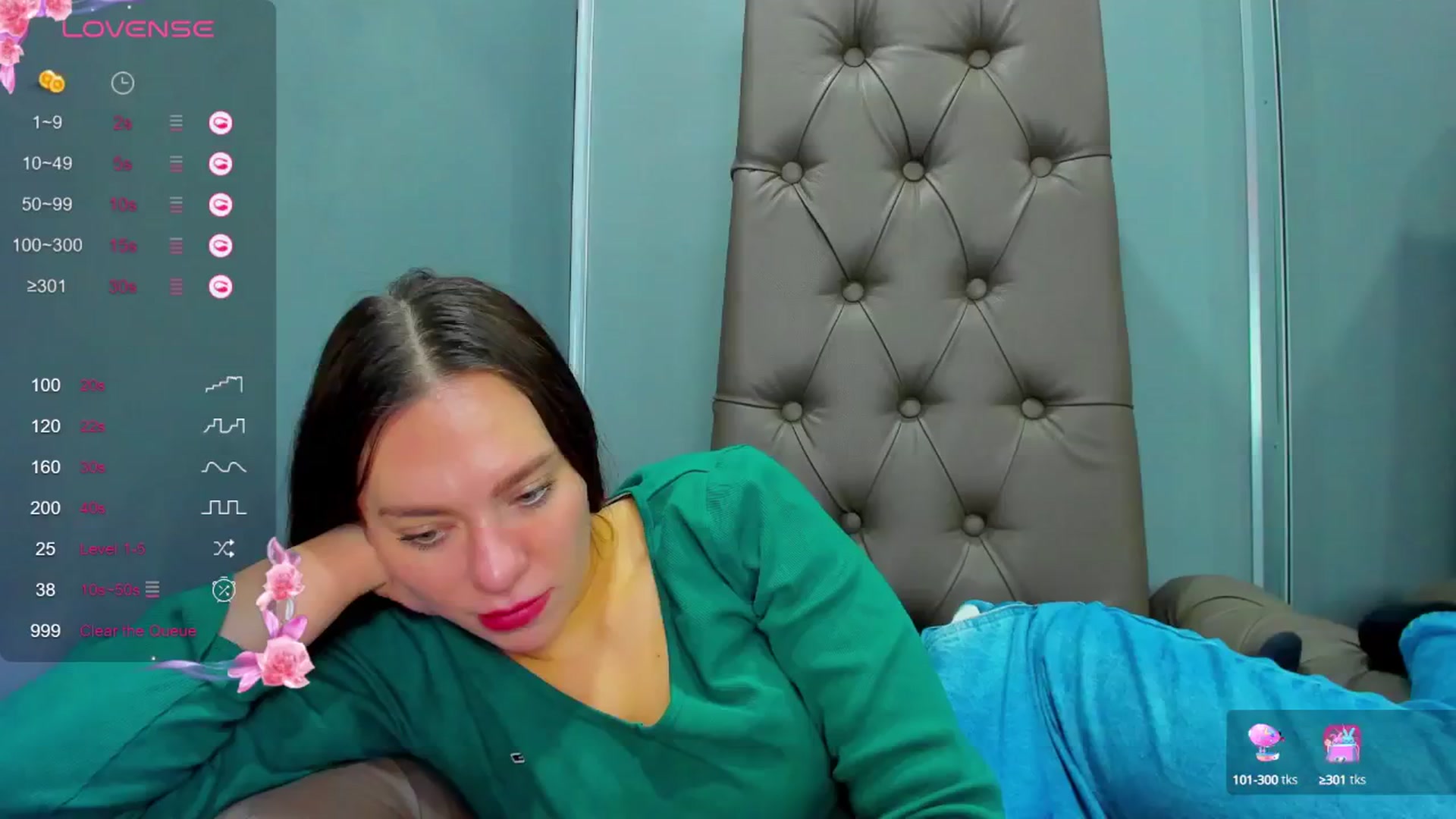 Gallery image thumbnail from Nicole_Kramm's myfreecams stream on, 01/29/2025, 13:39 image 20 of 20