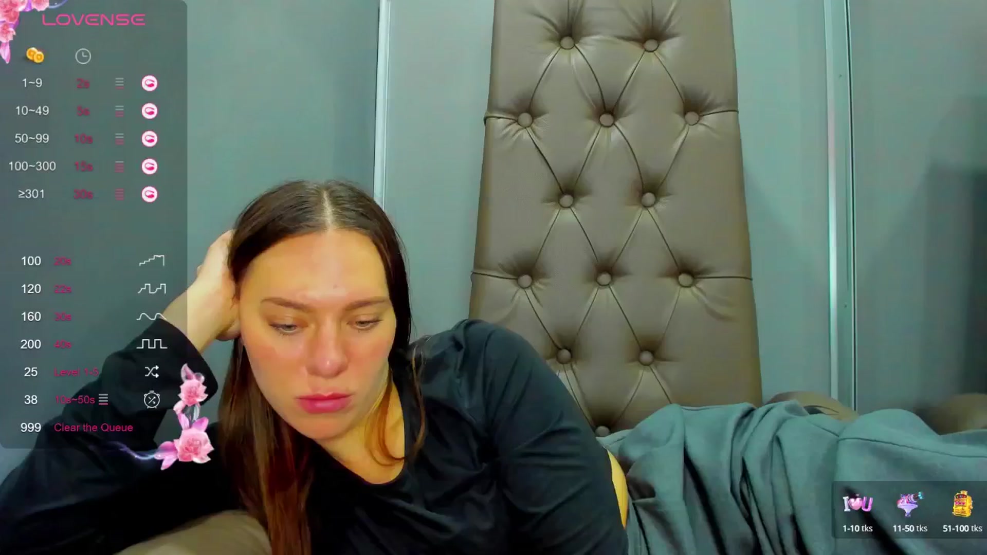 Gallery image thumbnail from Nicole_Kramm's myfreecams stream on, 01/31/2025, 12:10 image 5 of 20