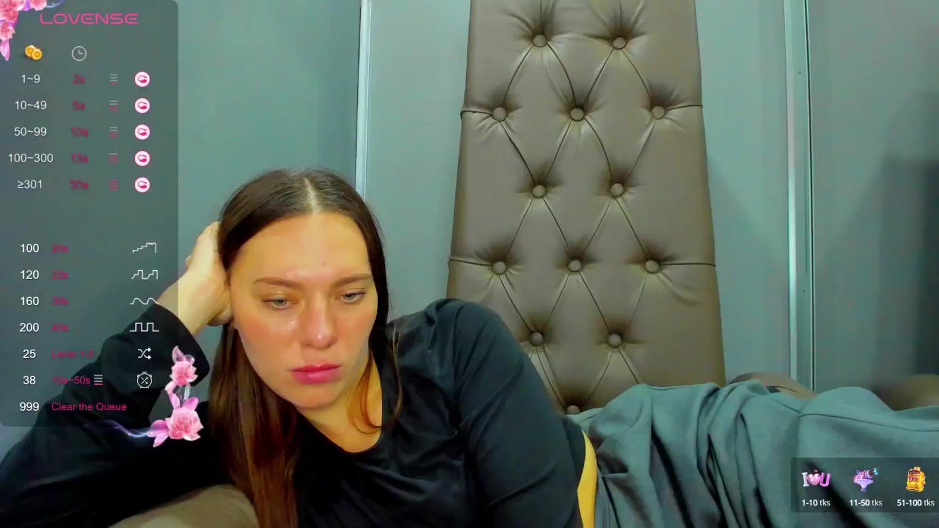 Gallery image thumbnail from Nicole_Kramm's myfreecams stream on, 01/31/2025, 12:10 image 4 of 20