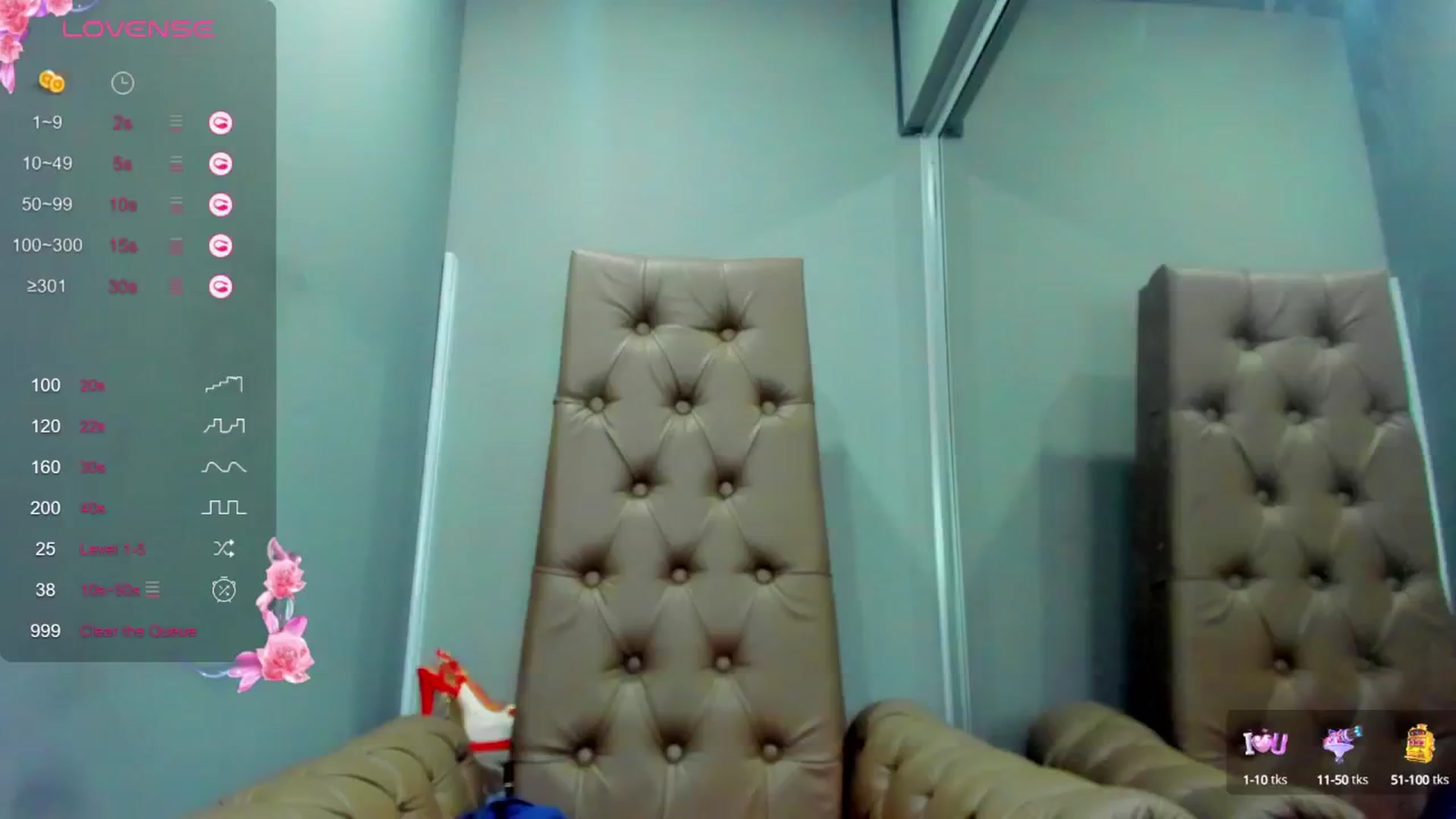 Gallery image thumbnail from Nicole_Kramm's myfreecams stream on, 01/31/2025, 12:10 image 17 of 20