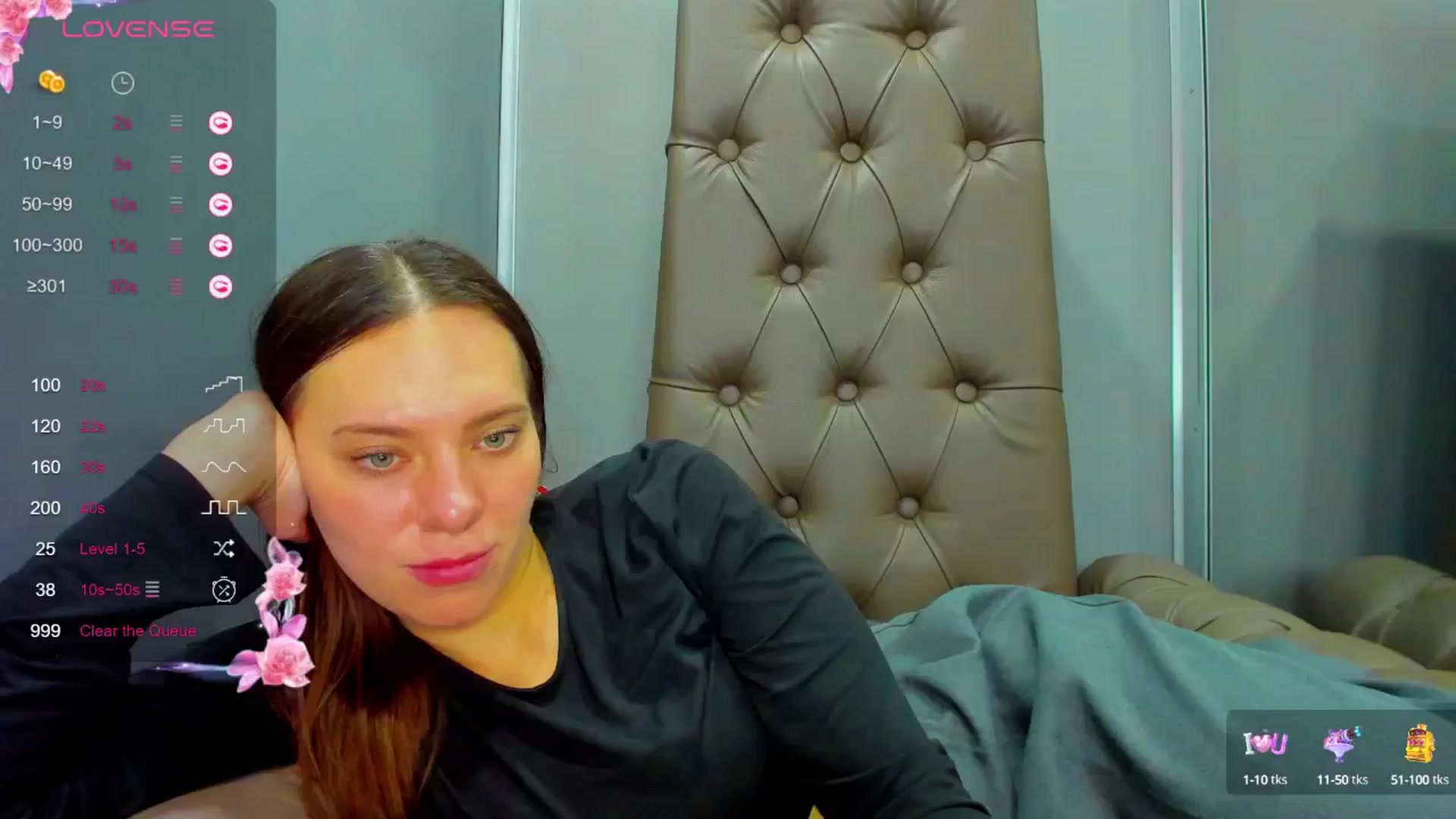 Gallery image thumbnail from Nicole_Kramm's myfreecams stream on, 01/31/2025, 14:05 image 2 of 20