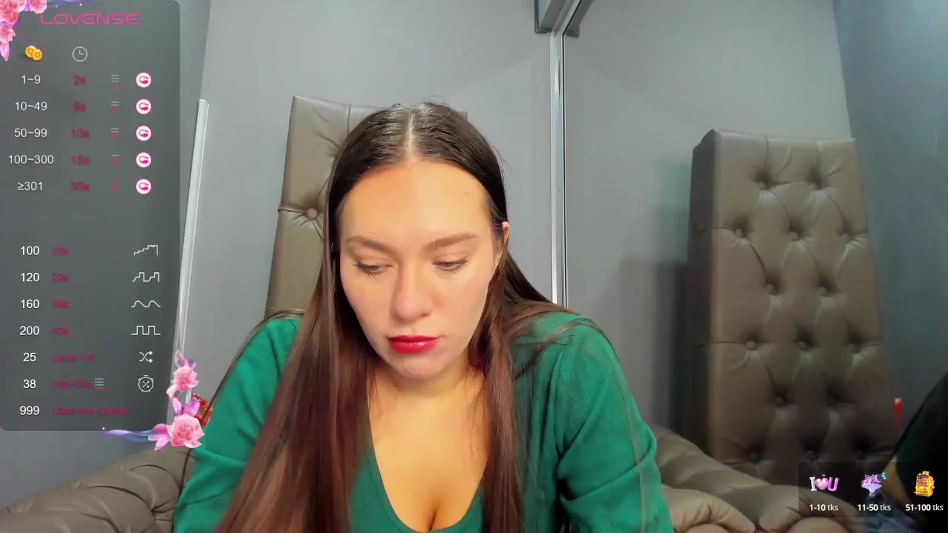 Gallery image thumbnail from Nicole_Kramm's myfreecams stream on, 02/01/2025, 09:33 image 6 of 20