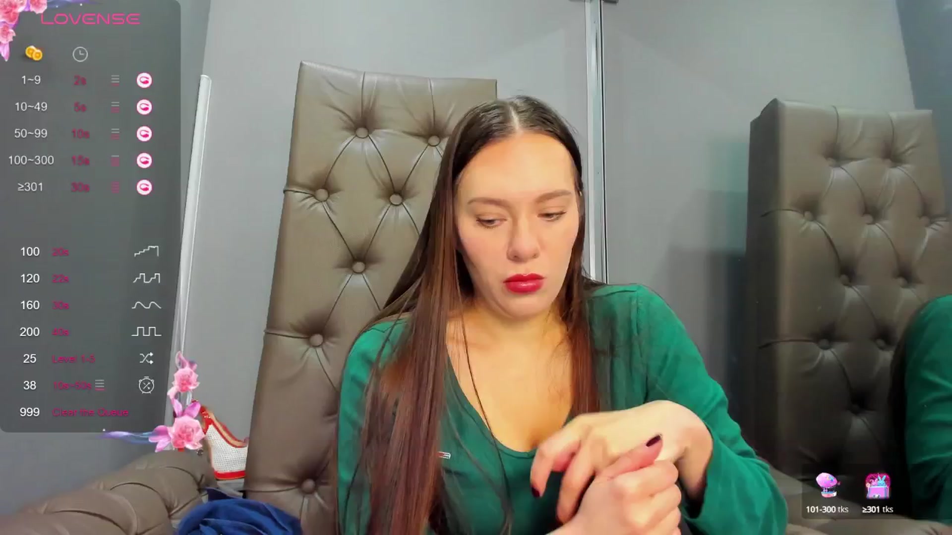 Gallery image thumbnail from Nicole_Kramm's myfreecams stream on, 02/01/2025, 09:33 image 17 of 20