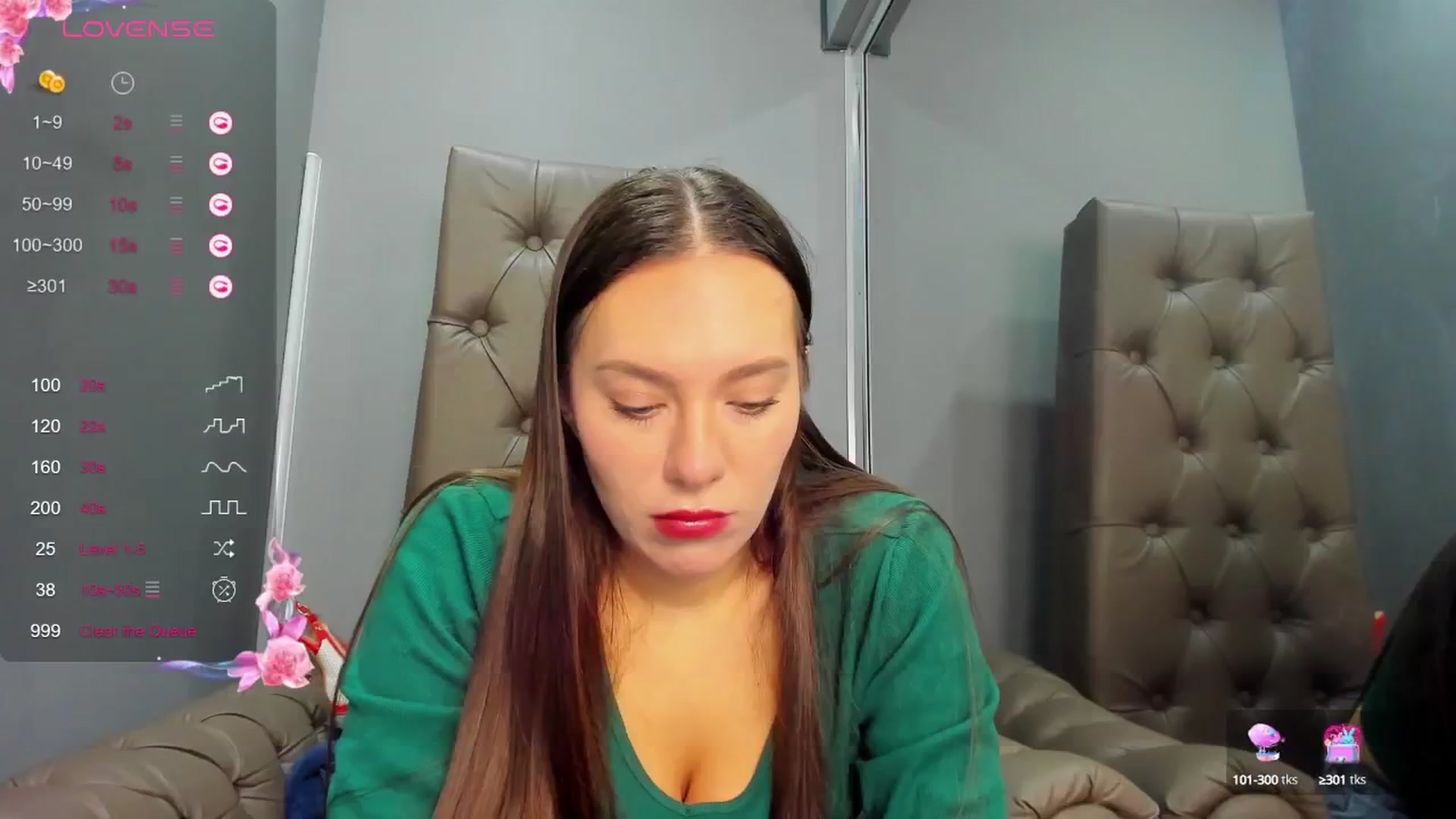Gallery image thumbnail from Nicole_Kramm's myfreecams stream on, 02/01/2025, 09:33 image 7 of 20