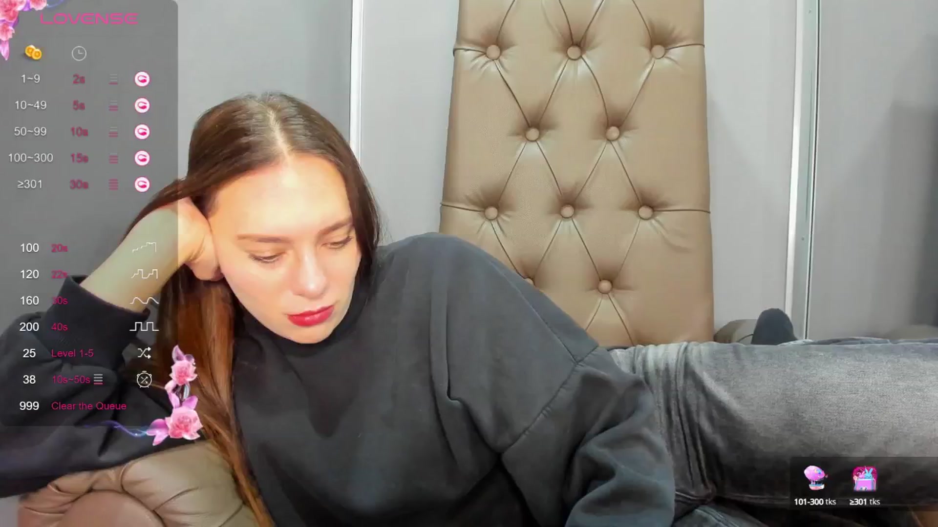 Gallery image thumbnail from Nicole_Kramm's myfreecams stream on, 02/04/2025, 08:40 image 10 of 20