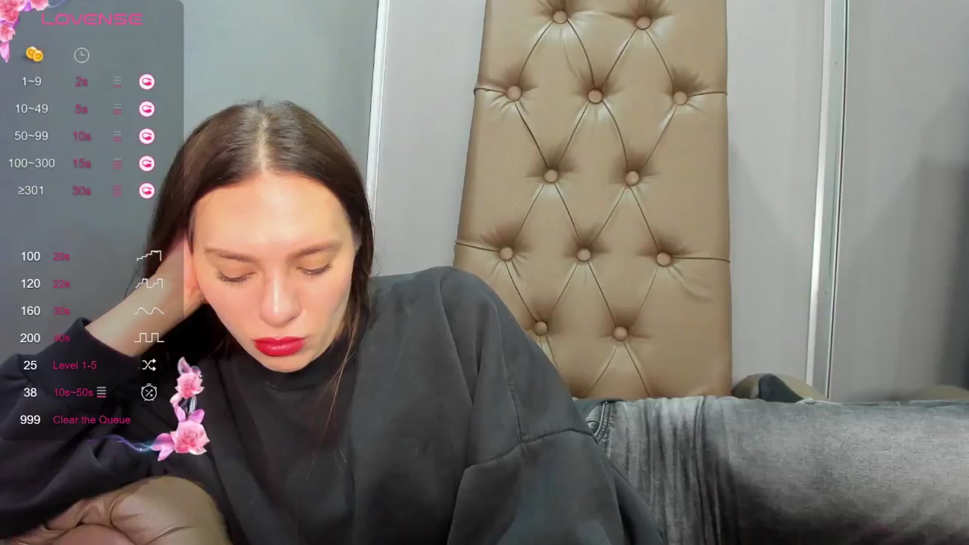 Gallery image thumbnail from Nicole_Kramm's myfreecams stream on, 02/04/2025, 09:59 image 13 of 20