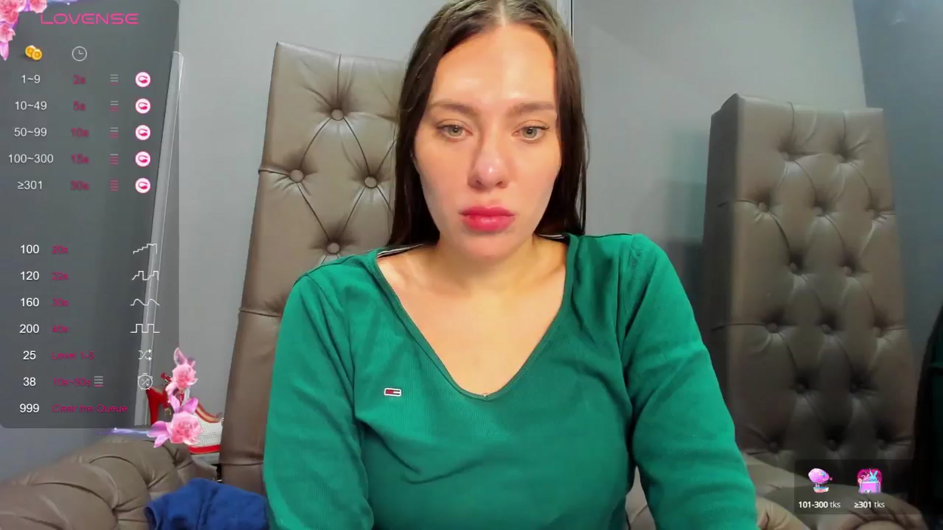 Gallery image thumbnail from Nicole_Kramm's myfreecams stream on, 02/08/2025, 11:20 image 16 of 20