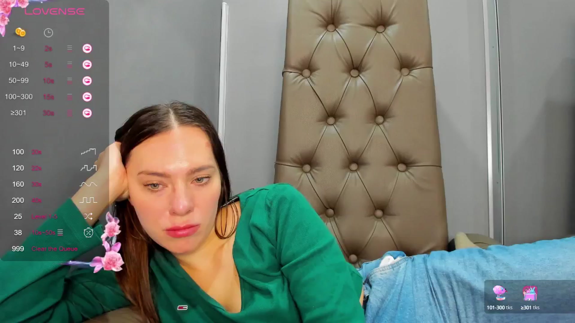 Gallery image thumbnail from Nicole_Kramm's myfreecams stream on, 02/08/2025, 11:20 image 11 of 20
