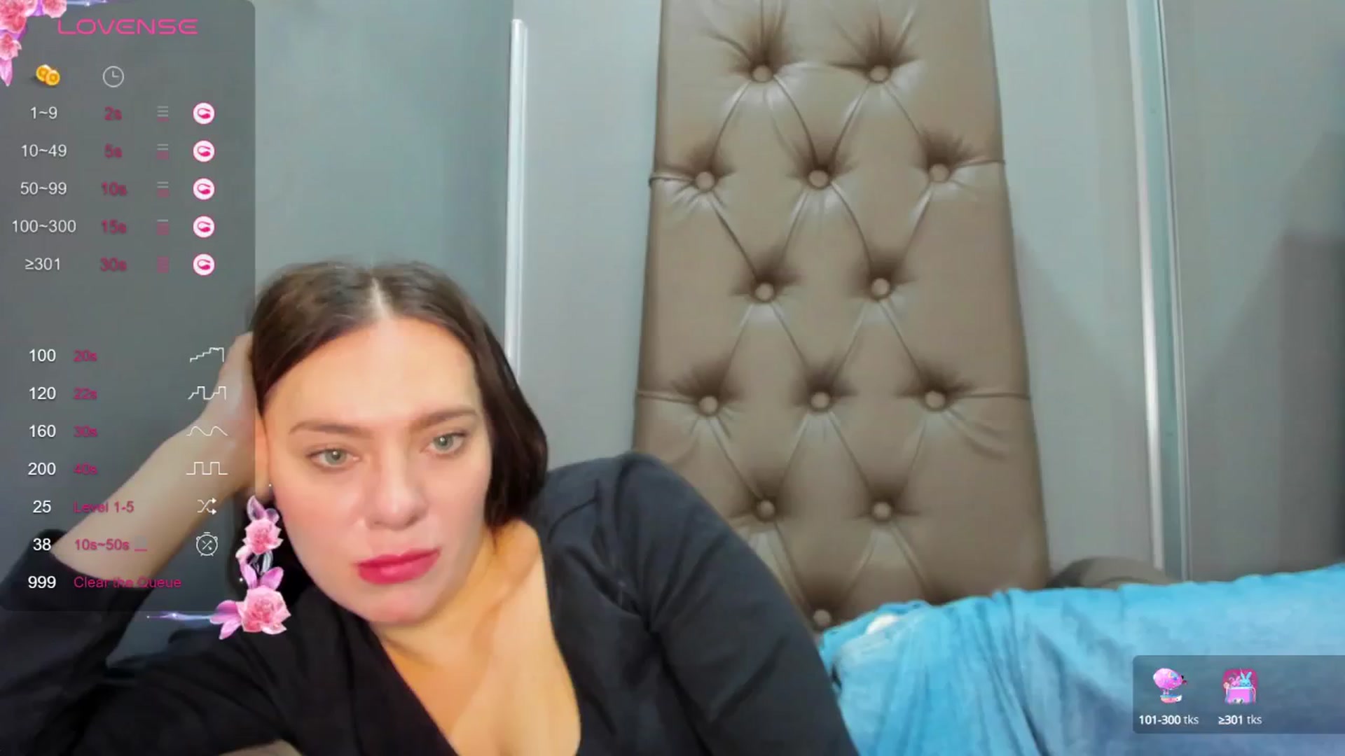 Gallery image thumbnail from Nicole_Kramm's myfreecams stream on, 02/09/2025, 09:27 image 9 of 20