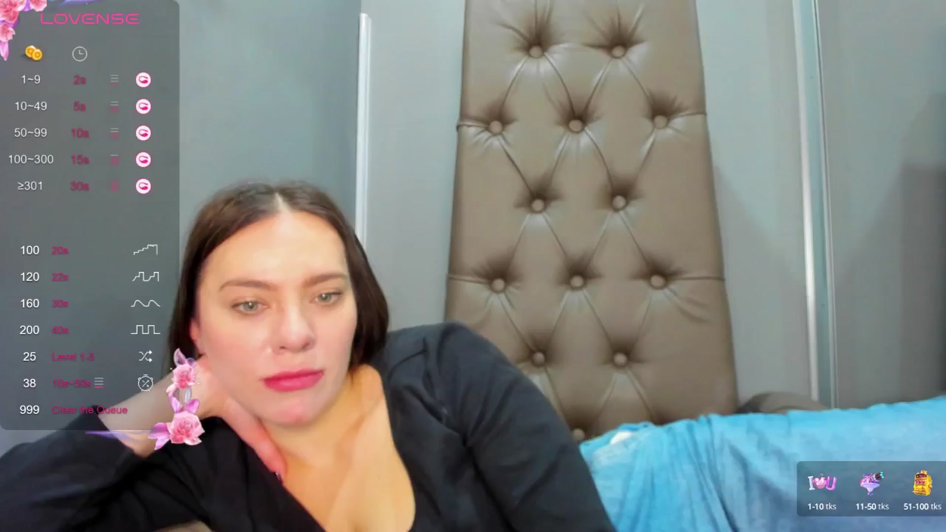 Gallery image thumbnail from Nicole_Kramm's myfreecams stream on, 02/09/2025, 09:27 image 2 of 20