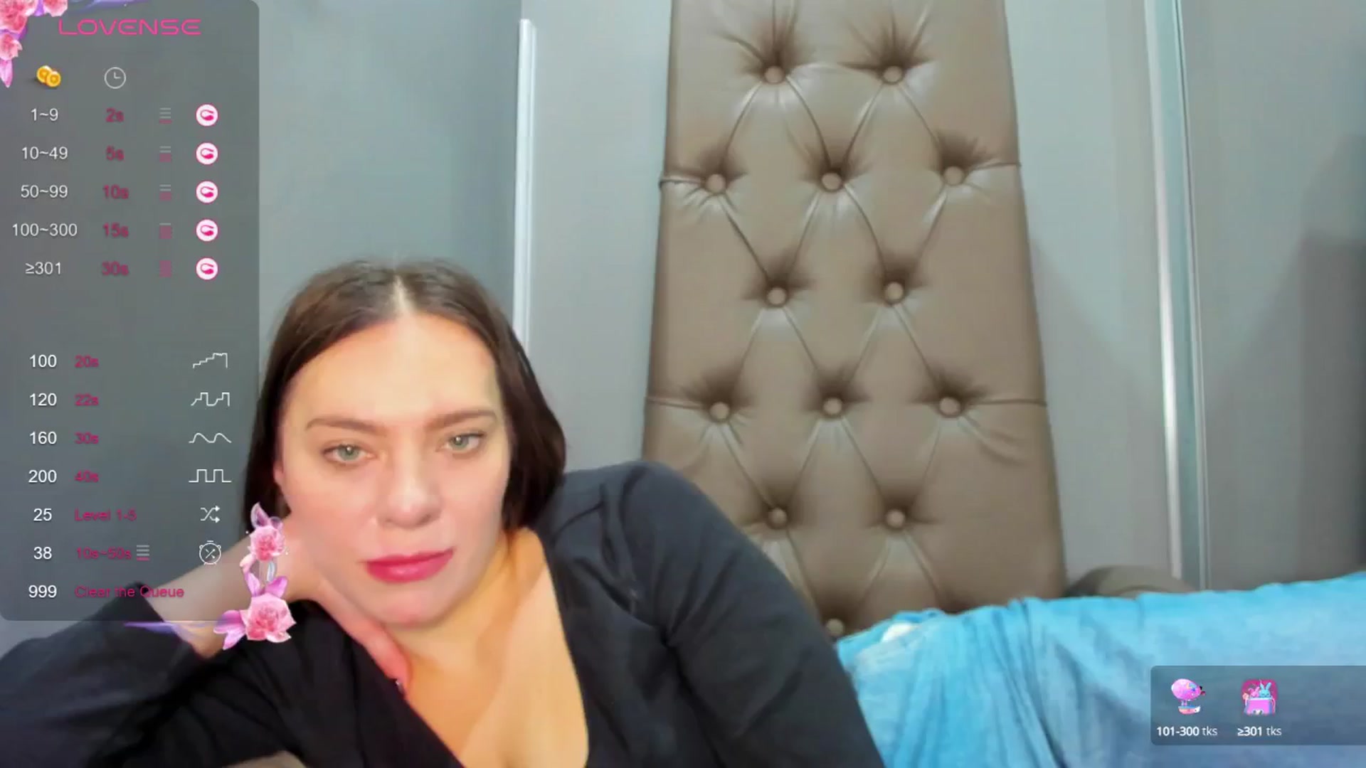 Gallery image thumbnail from Nicole_Kramm's myfreecams stream on, 02/09/2025, 09:27 image 4 of 20