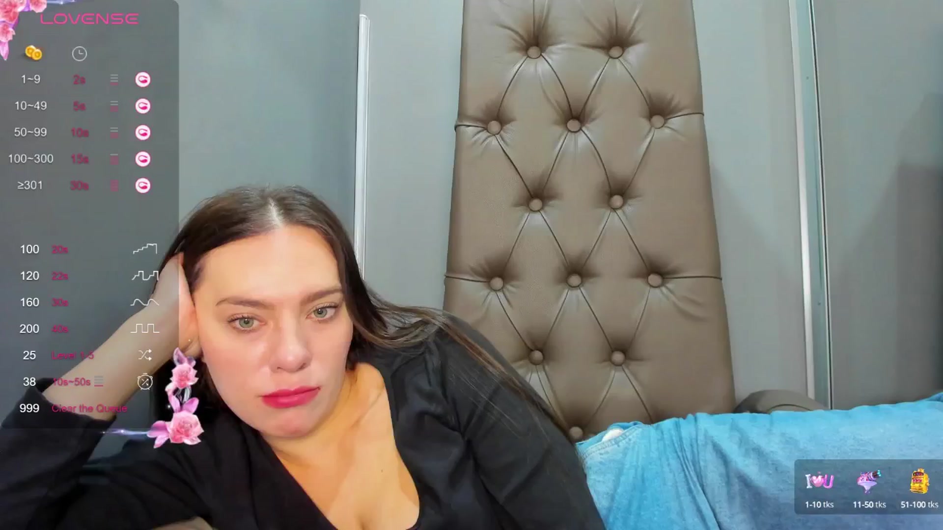 Gallery image thumbnail from Nicole_Kramm's myfreecams stream on, 02/09/2025, 09:27 image 15 of 20