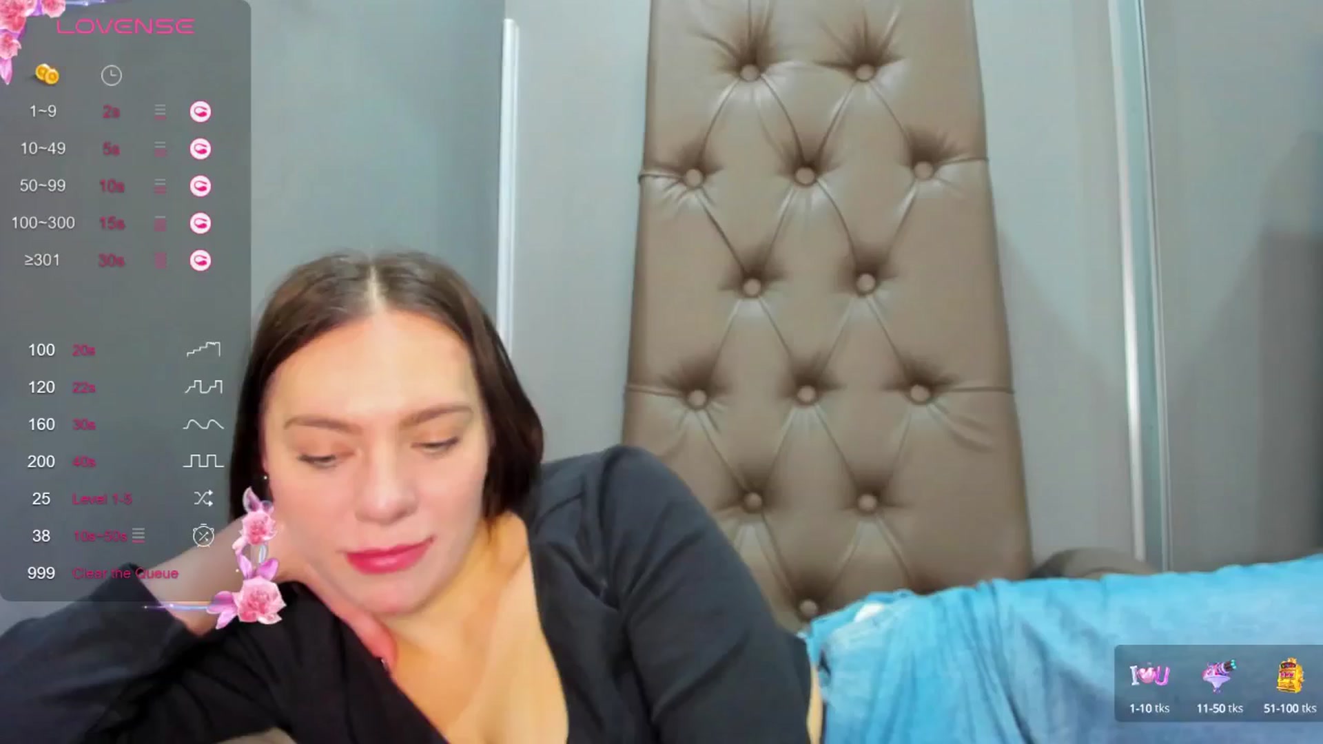 Gallery image thumbnail from Nicole_Kramm's myfreecams stream on, 02/09/2025, 09:27 image 3 of 20