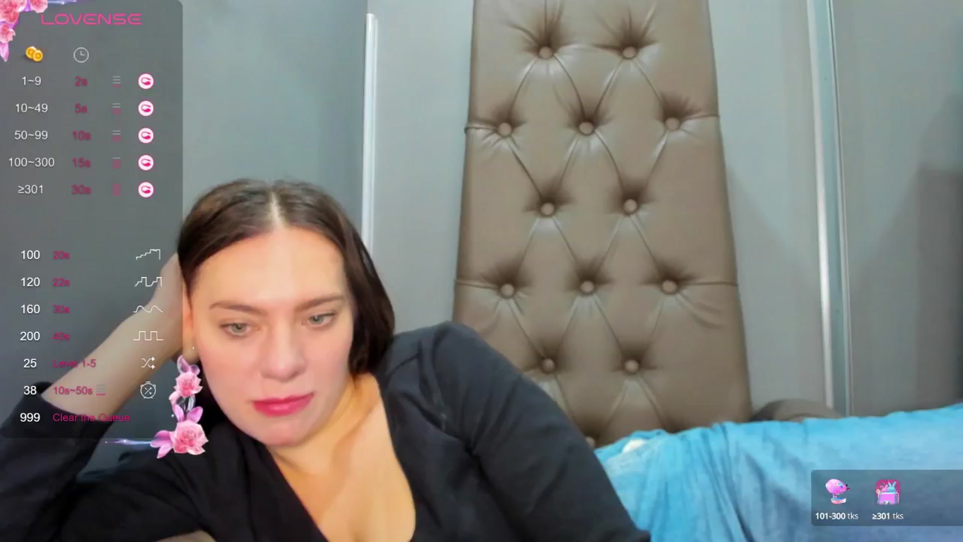 Gallery image thumbnail from Nicole_Kramm's myfreecams stream on, 02/09/2025, 09:27 image 1 of 20
