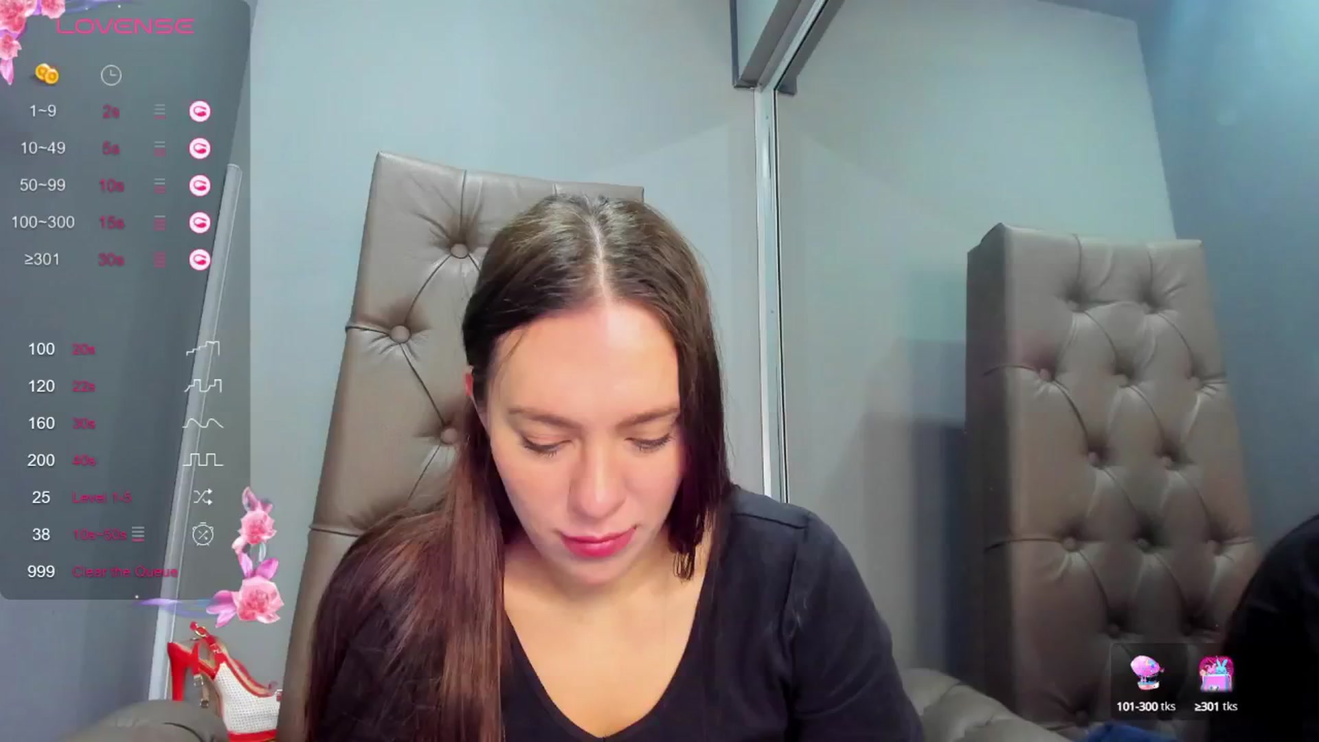 Gallery image thumbnail from Nicole_Kramm's myfreecams stream on, 02/09/2025, 10:00 image 18 of 20