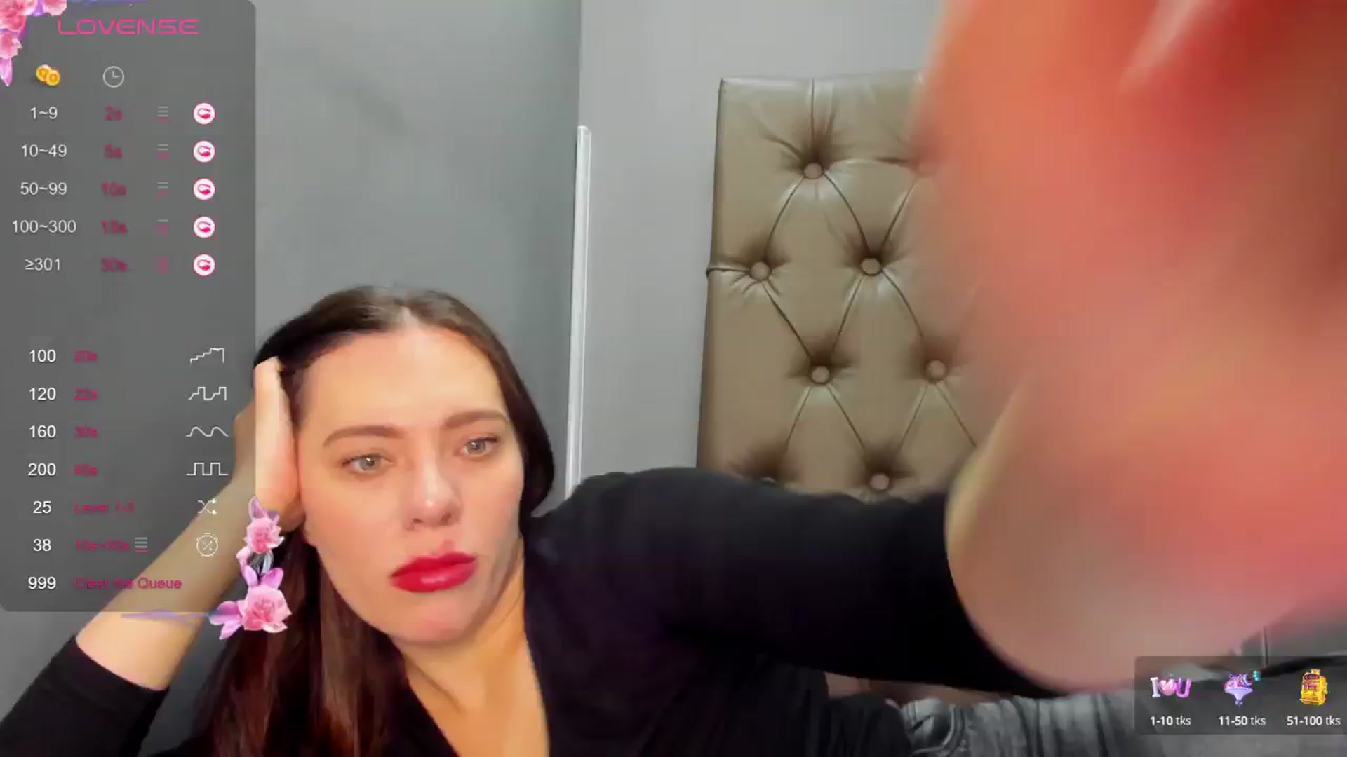 Gallery image thumbnail from Nicole_Kramm's myfreecams stream on, 02/11/2025, 09:41 image 9 of 20