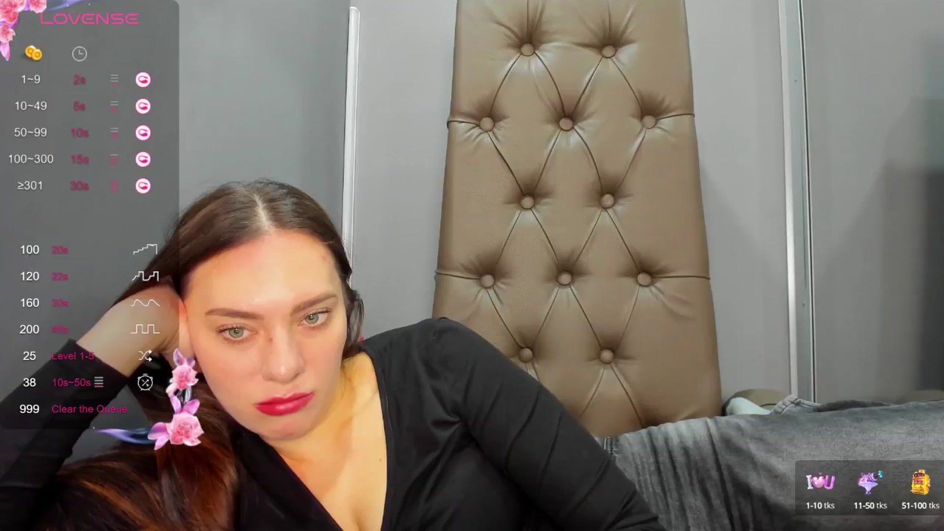 Gallery image thumbnail from Nicole_Kramm's myfreecams stream on, 02/11/2025, 11:03 image 12 of 20