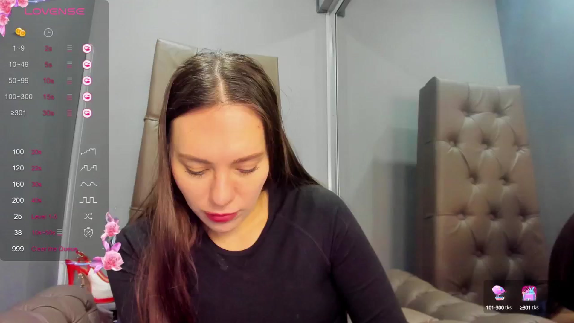 Gallery image thumbnail from Nicole_Kramm's myfreecams stream on, 02/13/2025, 09:36 image 3 of 20