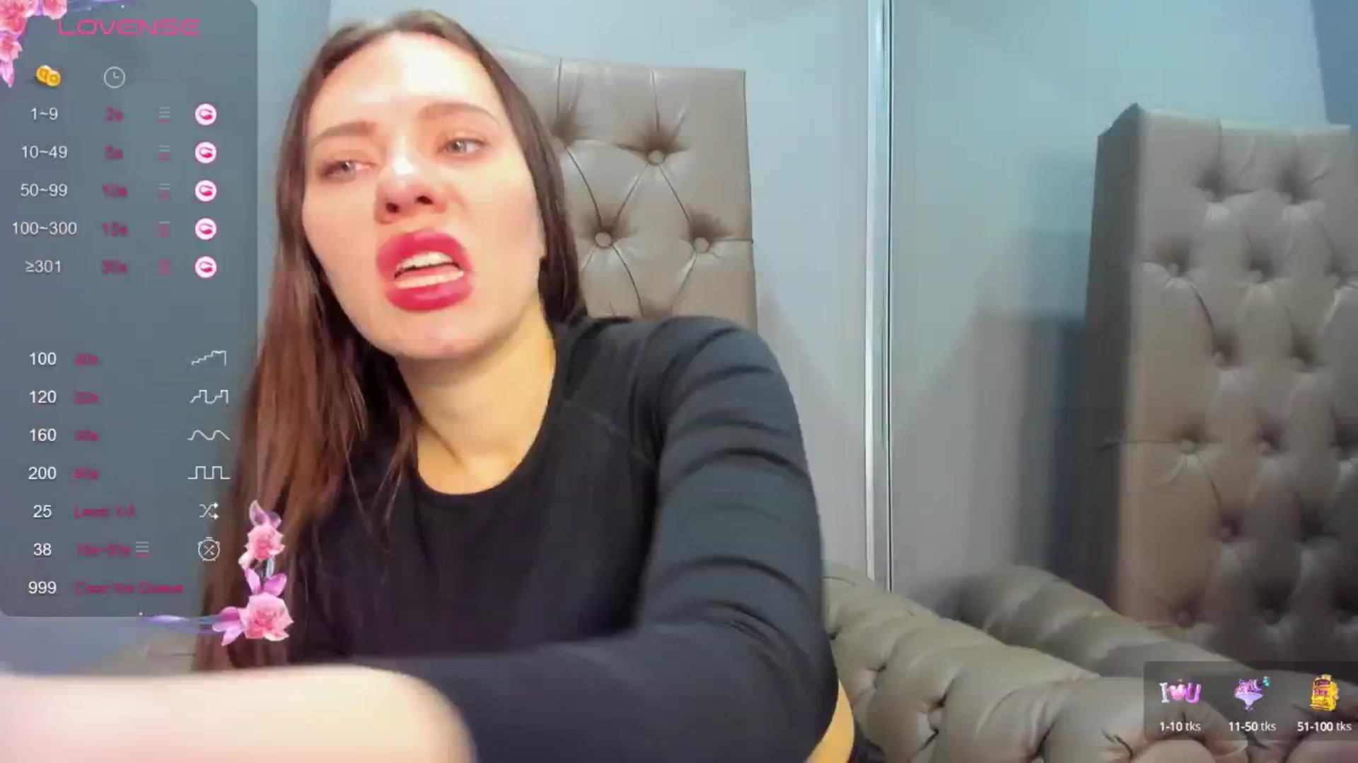 Gallery image thumbnail from Nicole_Kramm's myfreecams stream on, 02/13/2025, 10:08 image 7 of 20