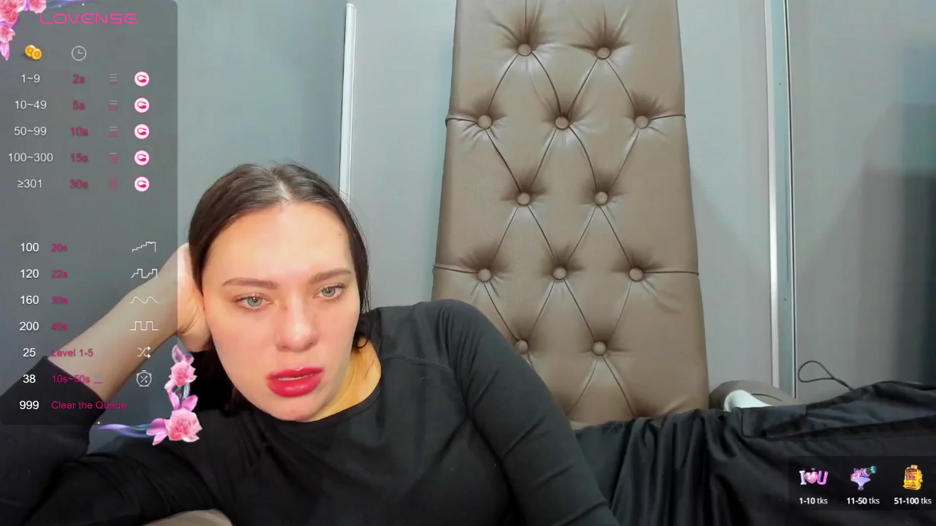 Gallery image thumbnail from Nicole_Kramm's myfreecams stream on, 02/13/2025, 10:08 image 14 of 20