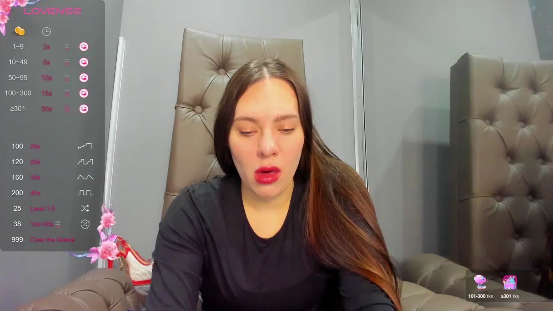Gallery image thumbnail from Nicole_Kramm's myfreecams stream on, 02/14/2025, 13:04 image 17 of 20