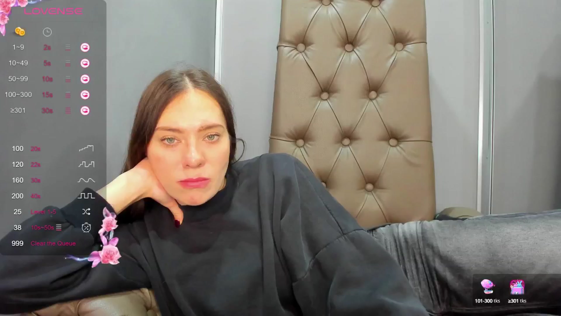 Gallery image thumbnail from Nicole_Kramm's myfreecams stream on, 02/19/2025, 12:52 image 7 of 20