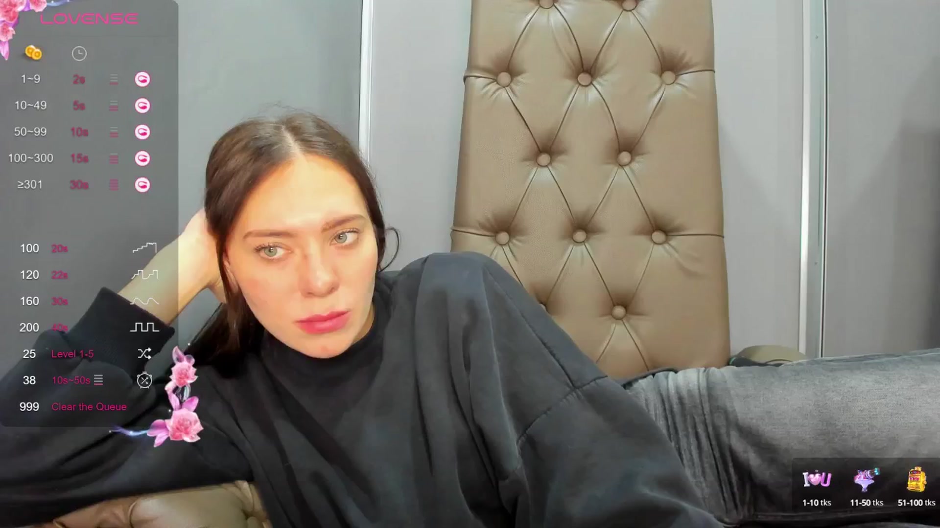 Gallery image thumbnail from Nicole_Kramm's myfreecams stream on, 02/19/2025, 12:52 image 5 of 20