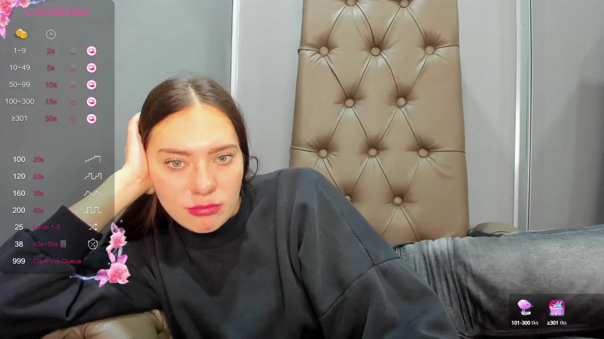 Gallery image thumbnail from Nicole_Kramm's myfreecams stream on, 02/19/2025, 12:52 image 10 of 20